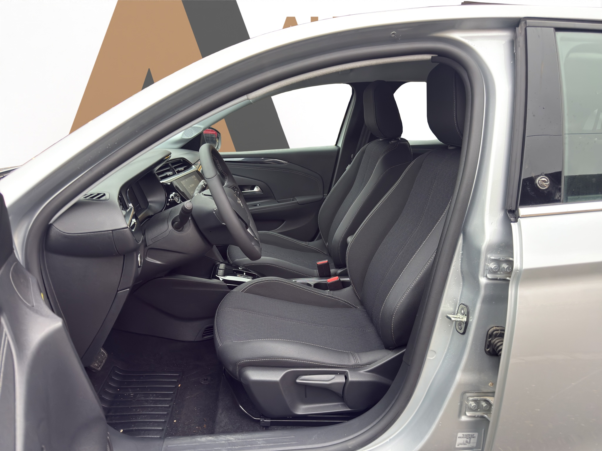 listing desktop thumbnail image 8