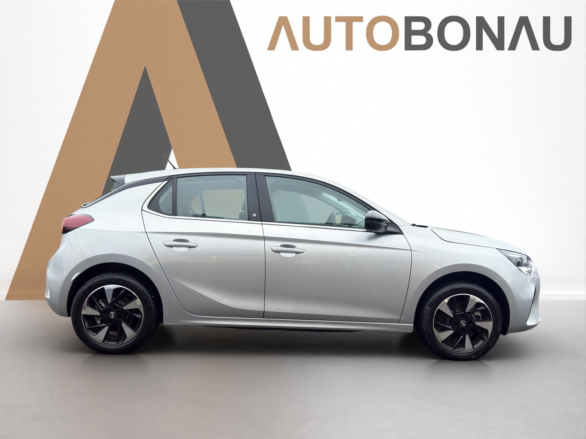 listing desktop thumbnail image 5