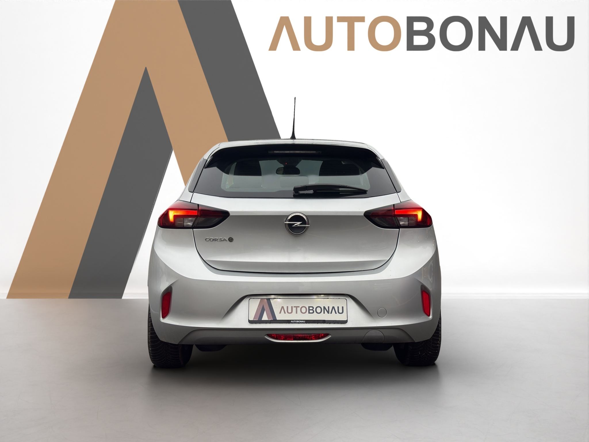 listing desktop thumbnail image 3