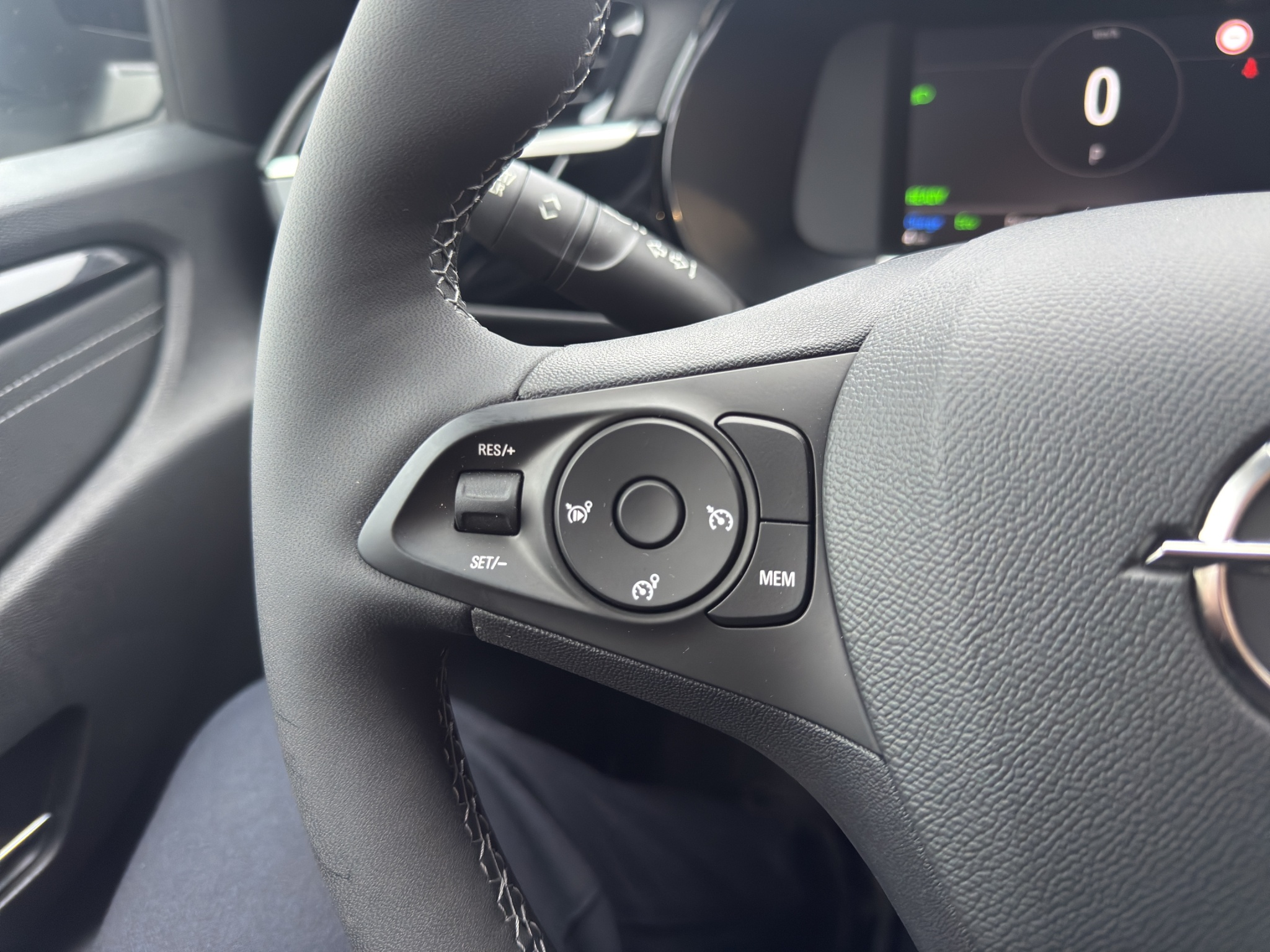 listing desktop thumbnail image 21