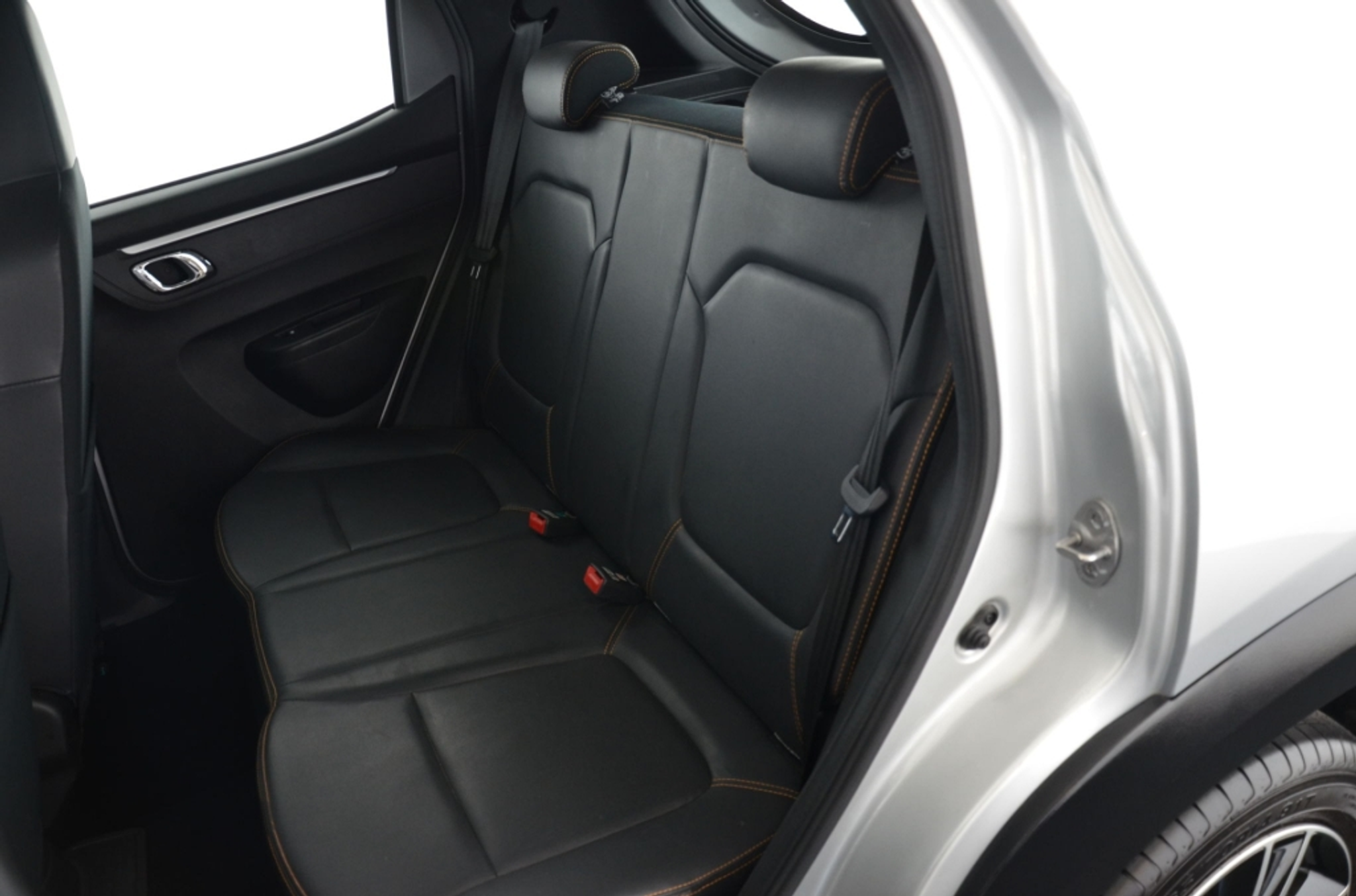 listing desktop thumbnail image 13