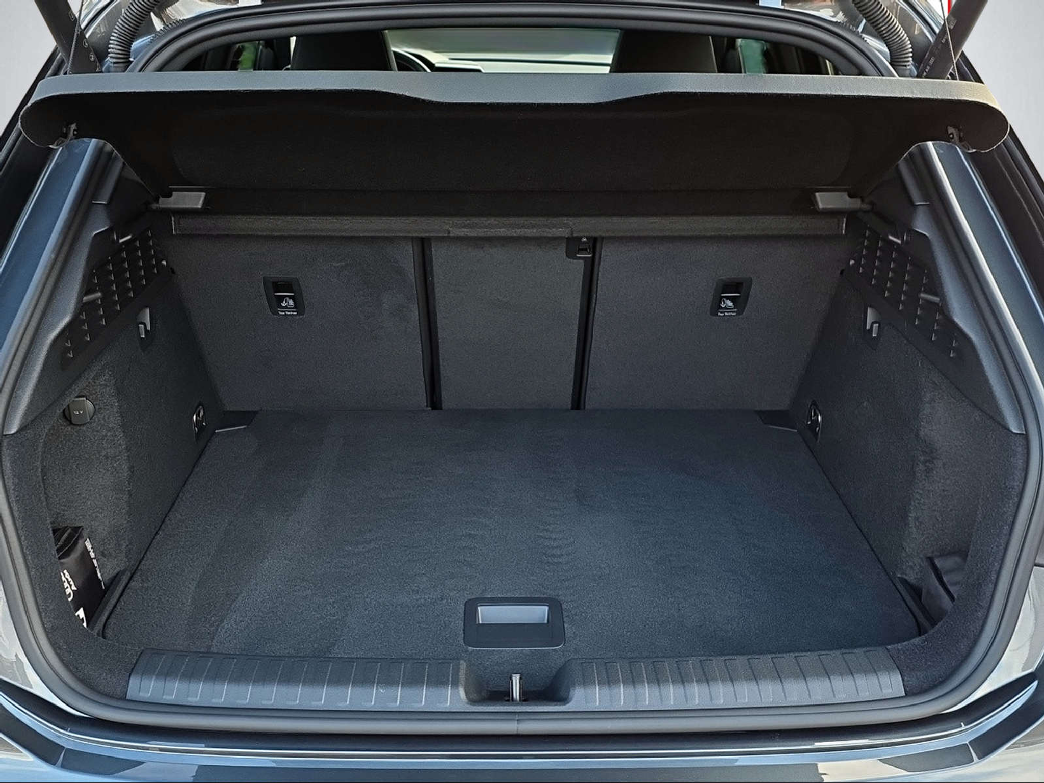 listing desktop thumbnail image 11