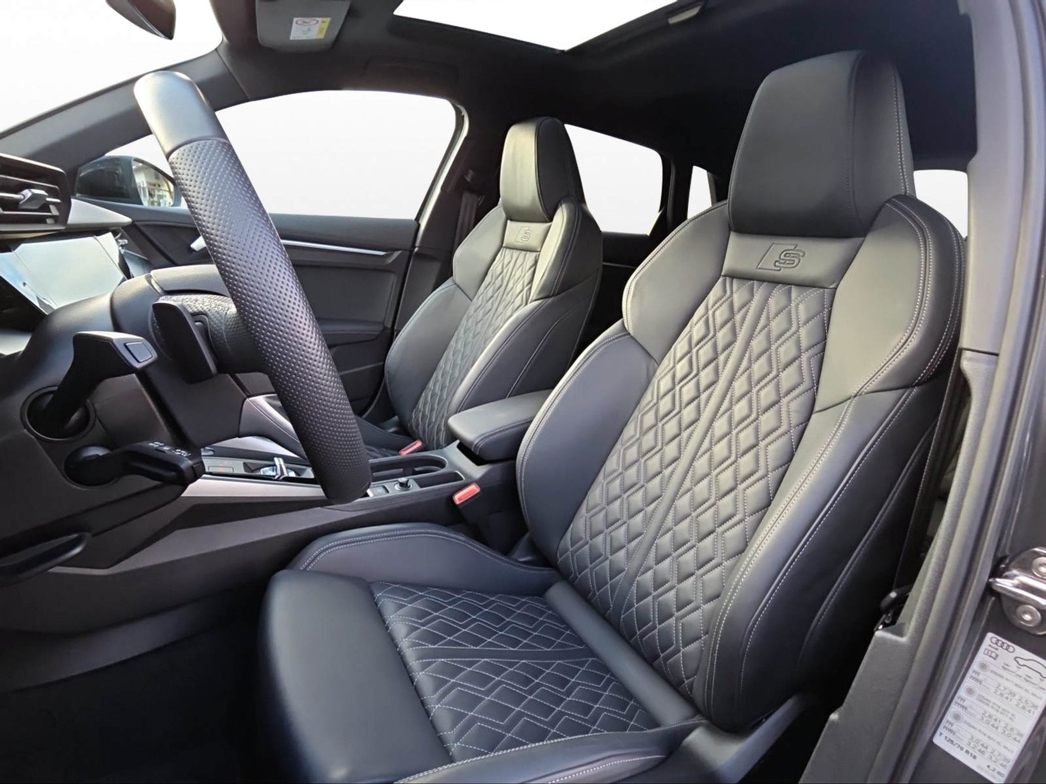 listing desktop thumbnail image 7