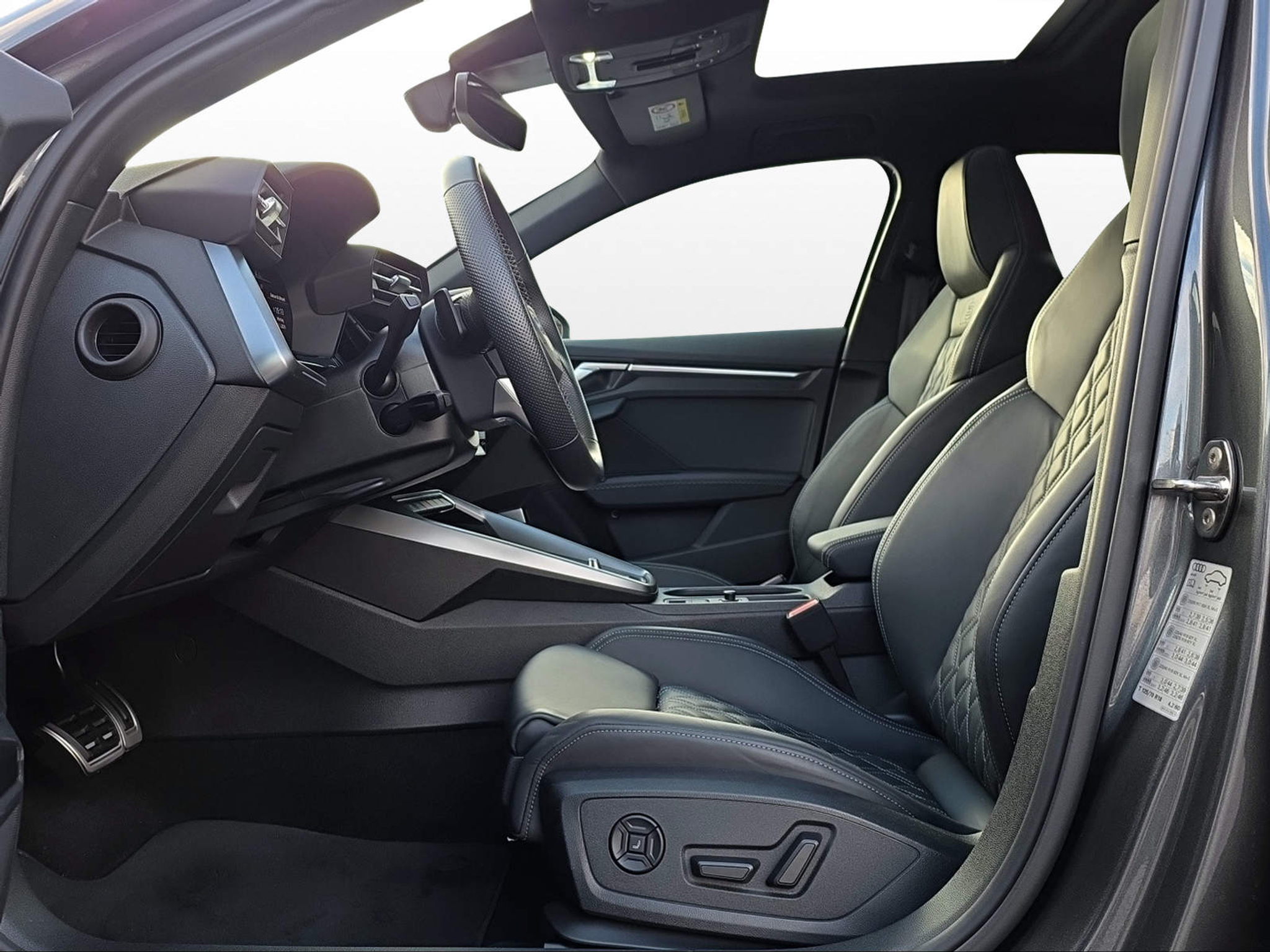 listing desktop thumbnail image 6