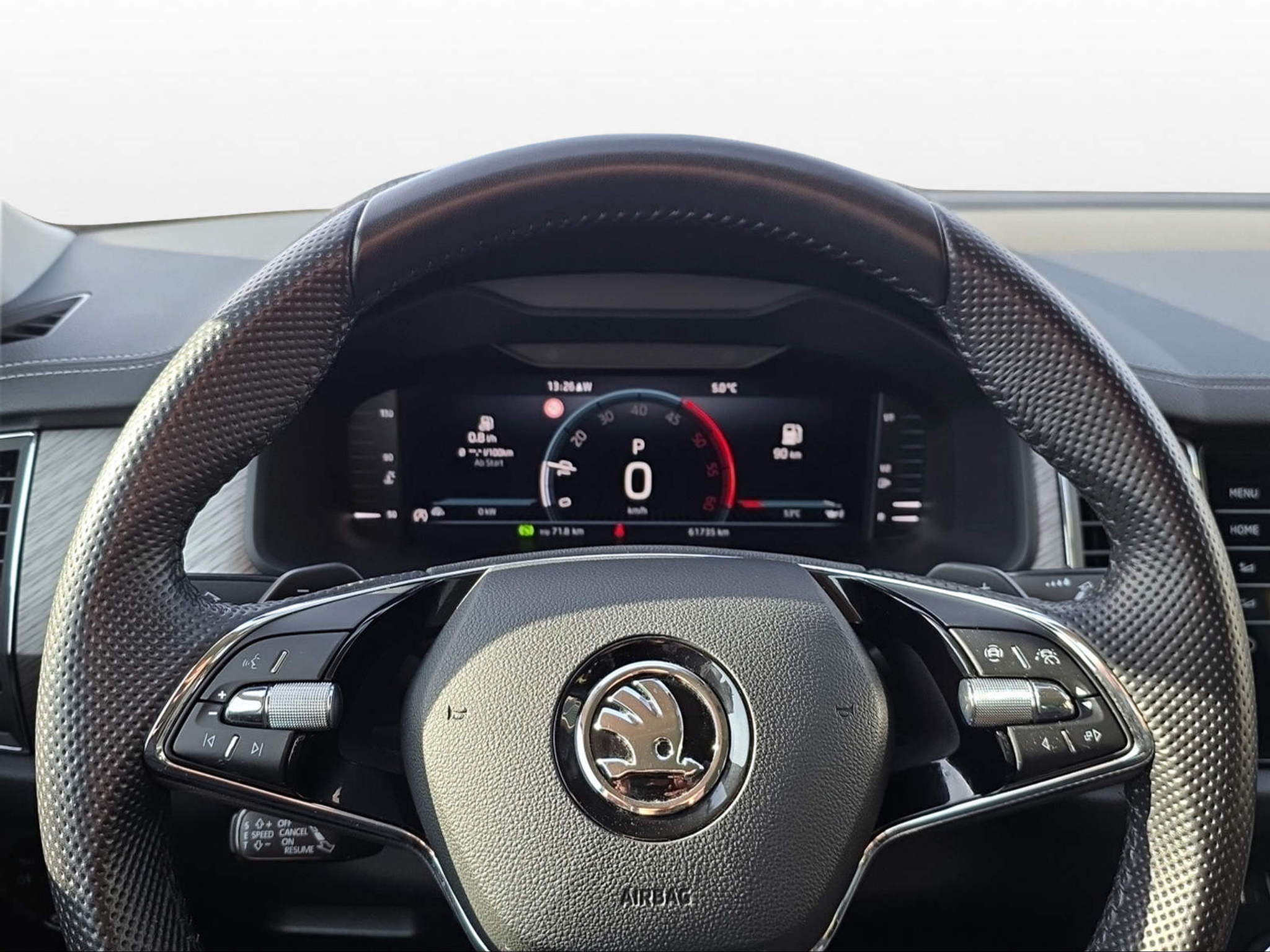 listing desktop thumbnail image 4