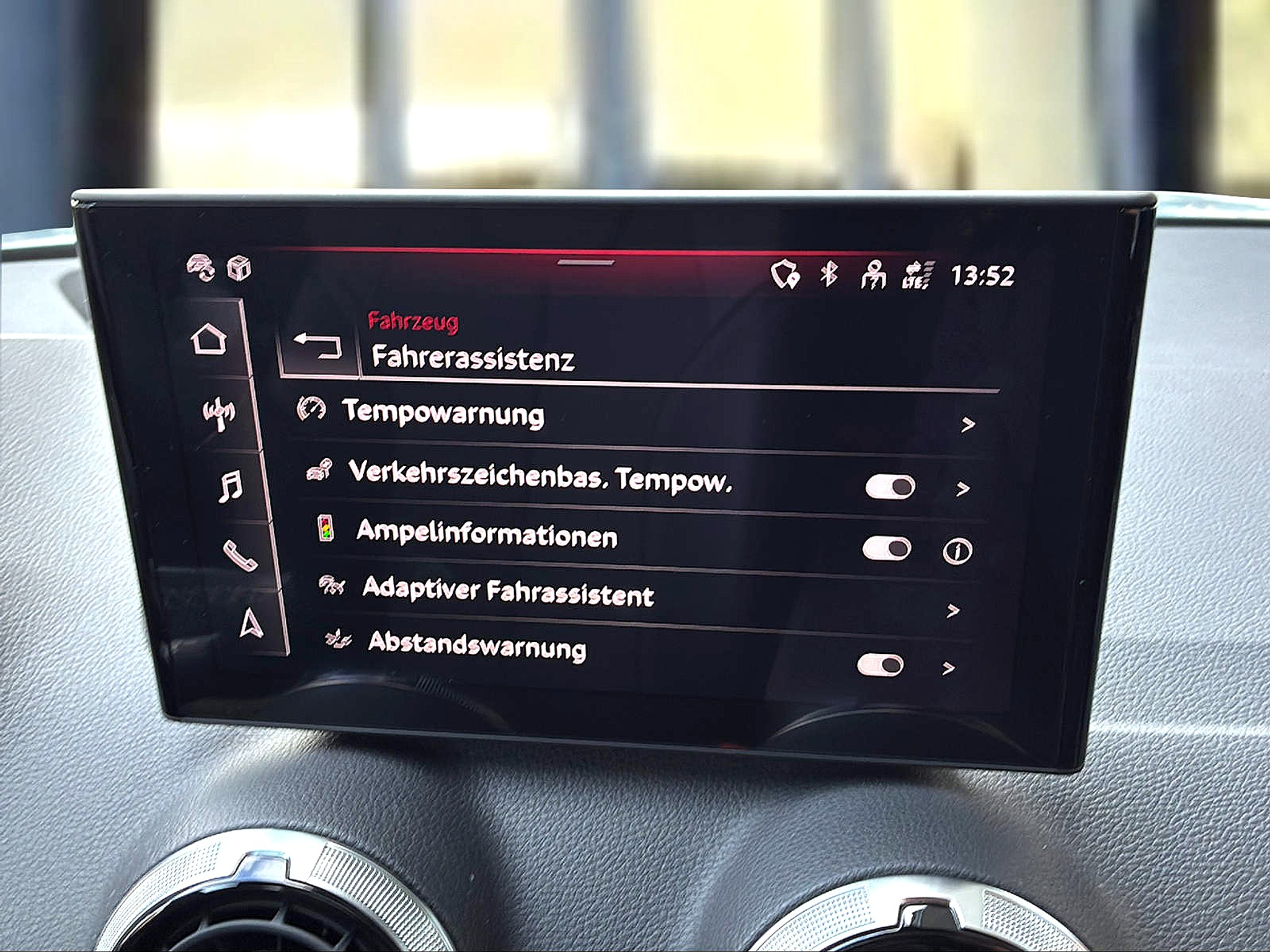 listing desktop thumbnail image 15