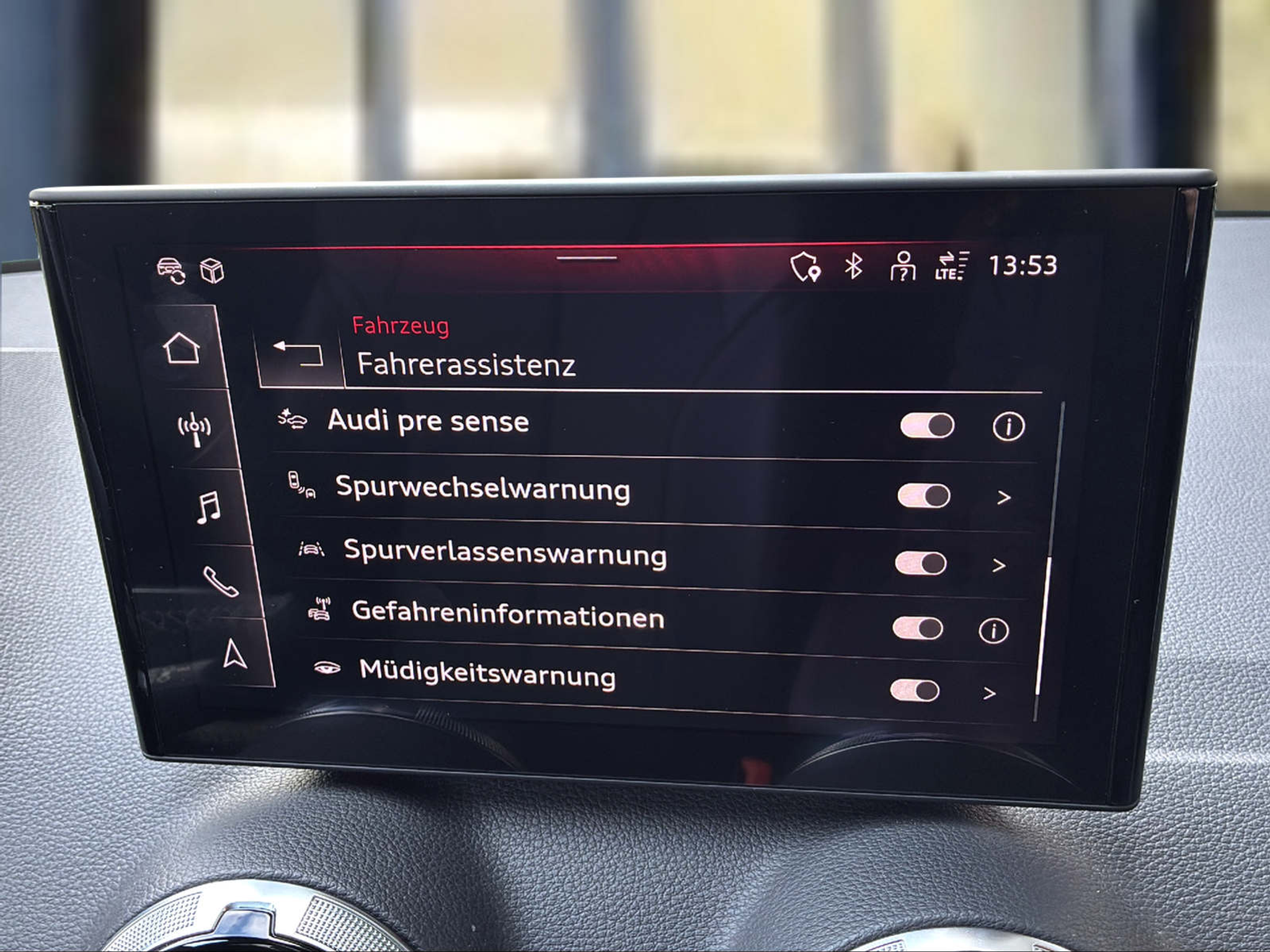 listing desktop thumbnail image 16