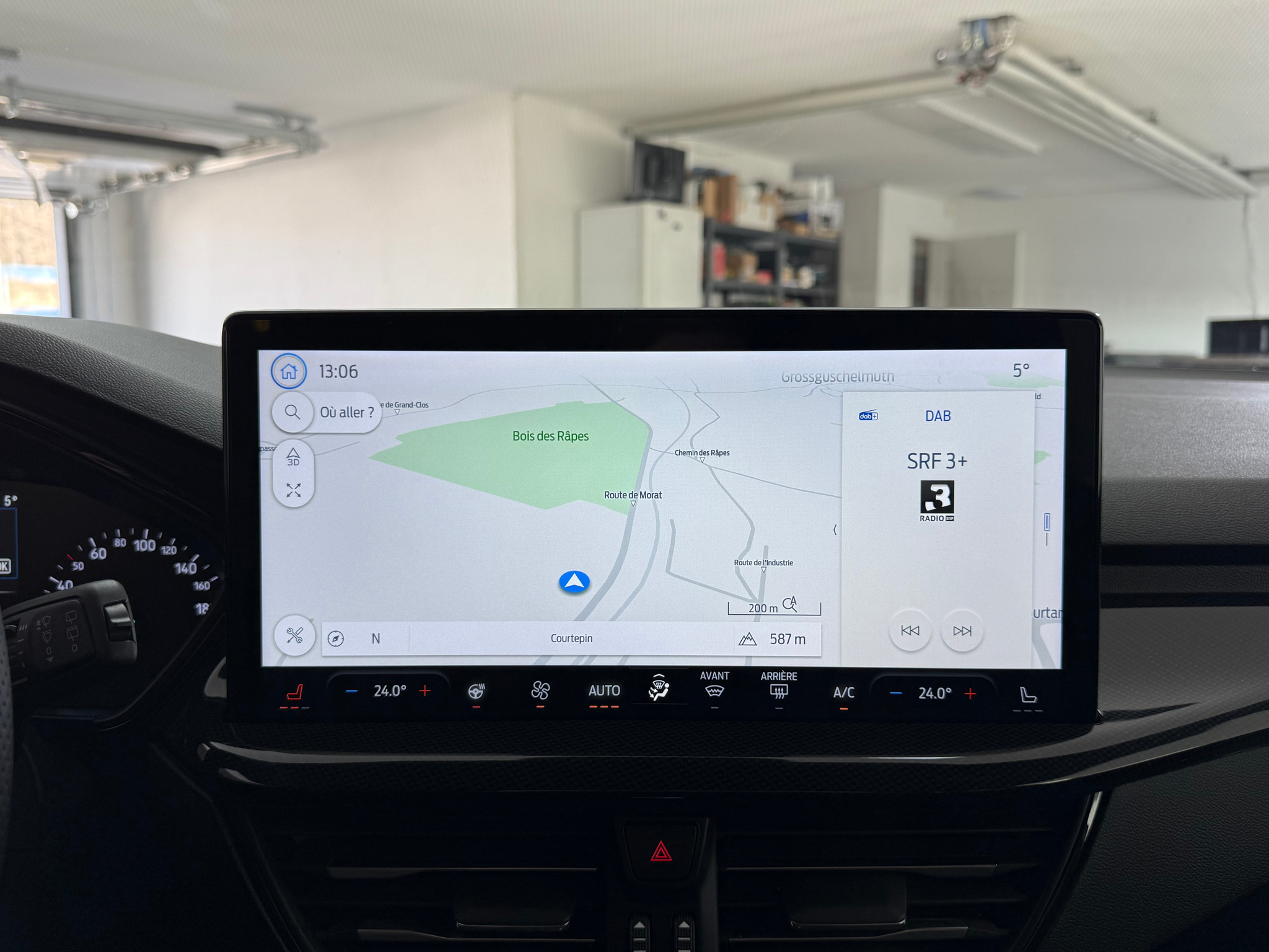 listing desktop thumbnail image 6