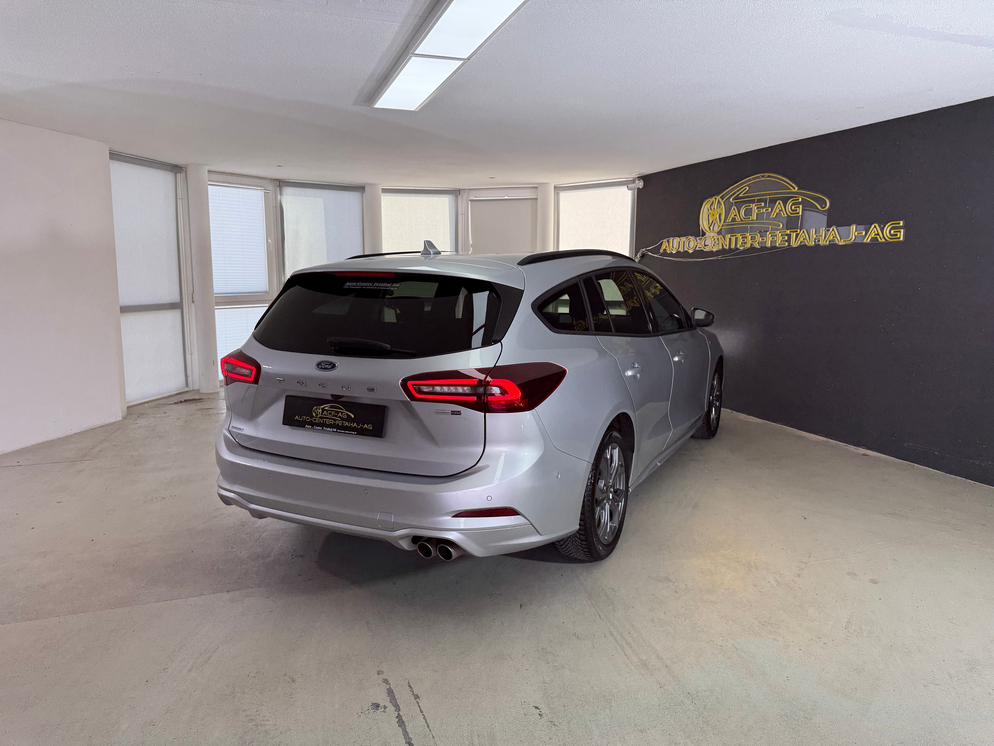 listing desktop thumbnail image 12