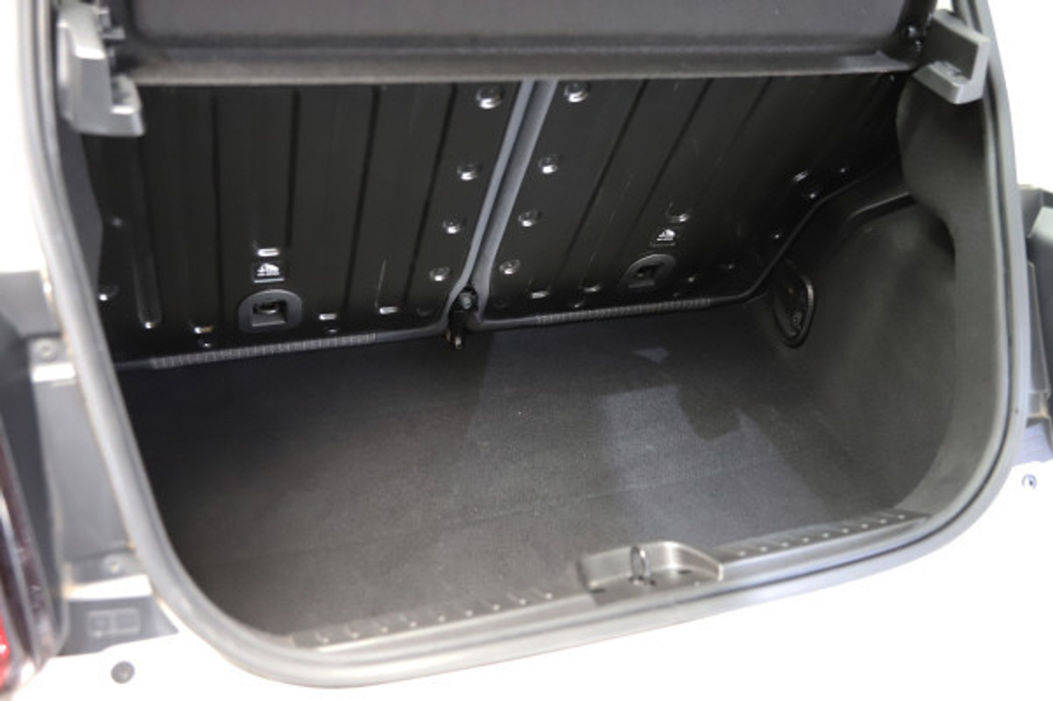 listing desktop thumbnail image 11