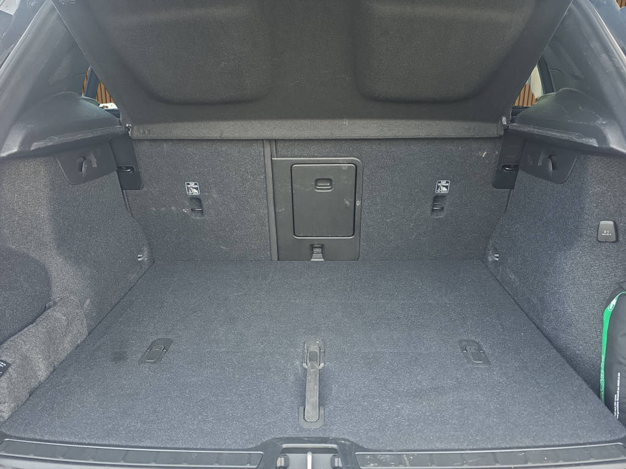 listing desktop thumbnail image 14