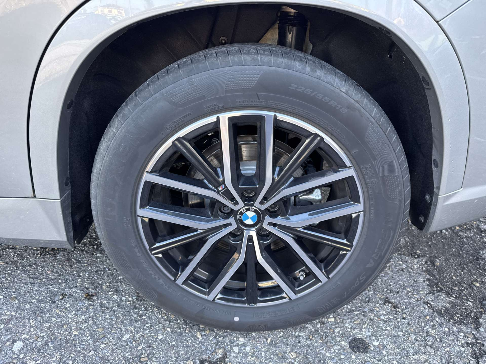 listing desktop thumbnail image 9