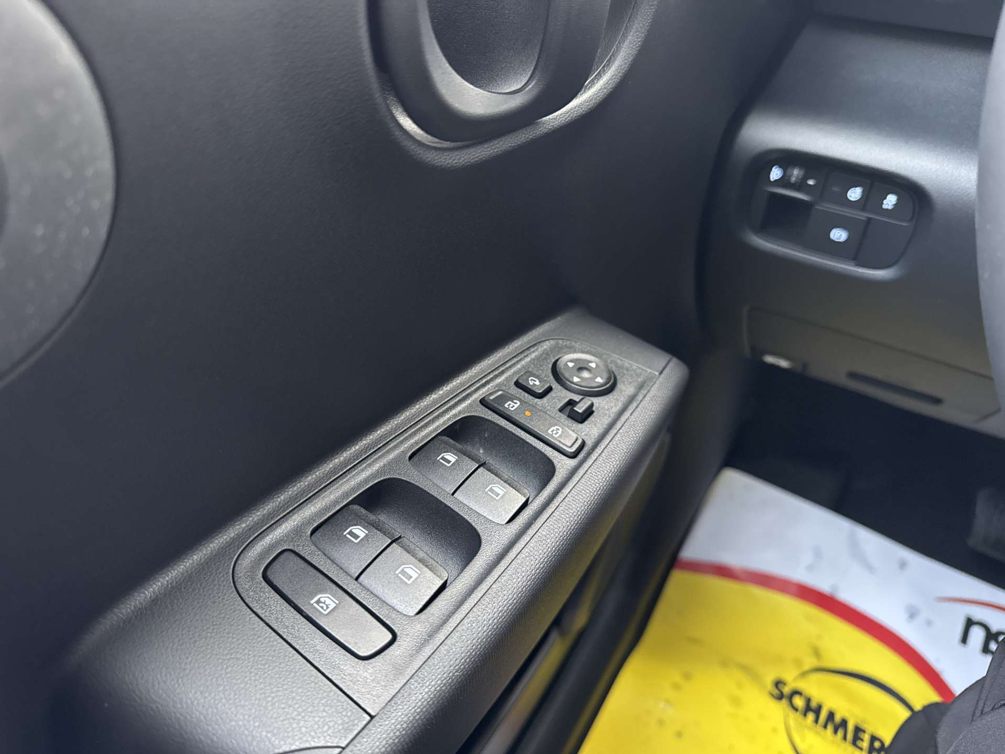 listing desktop thumbnail image 15