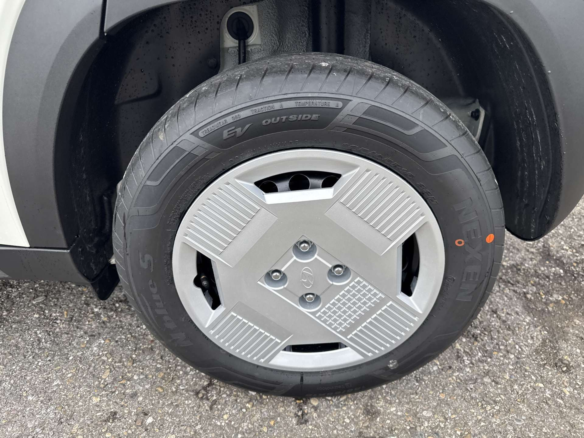 listing desktop thumbnail image 9