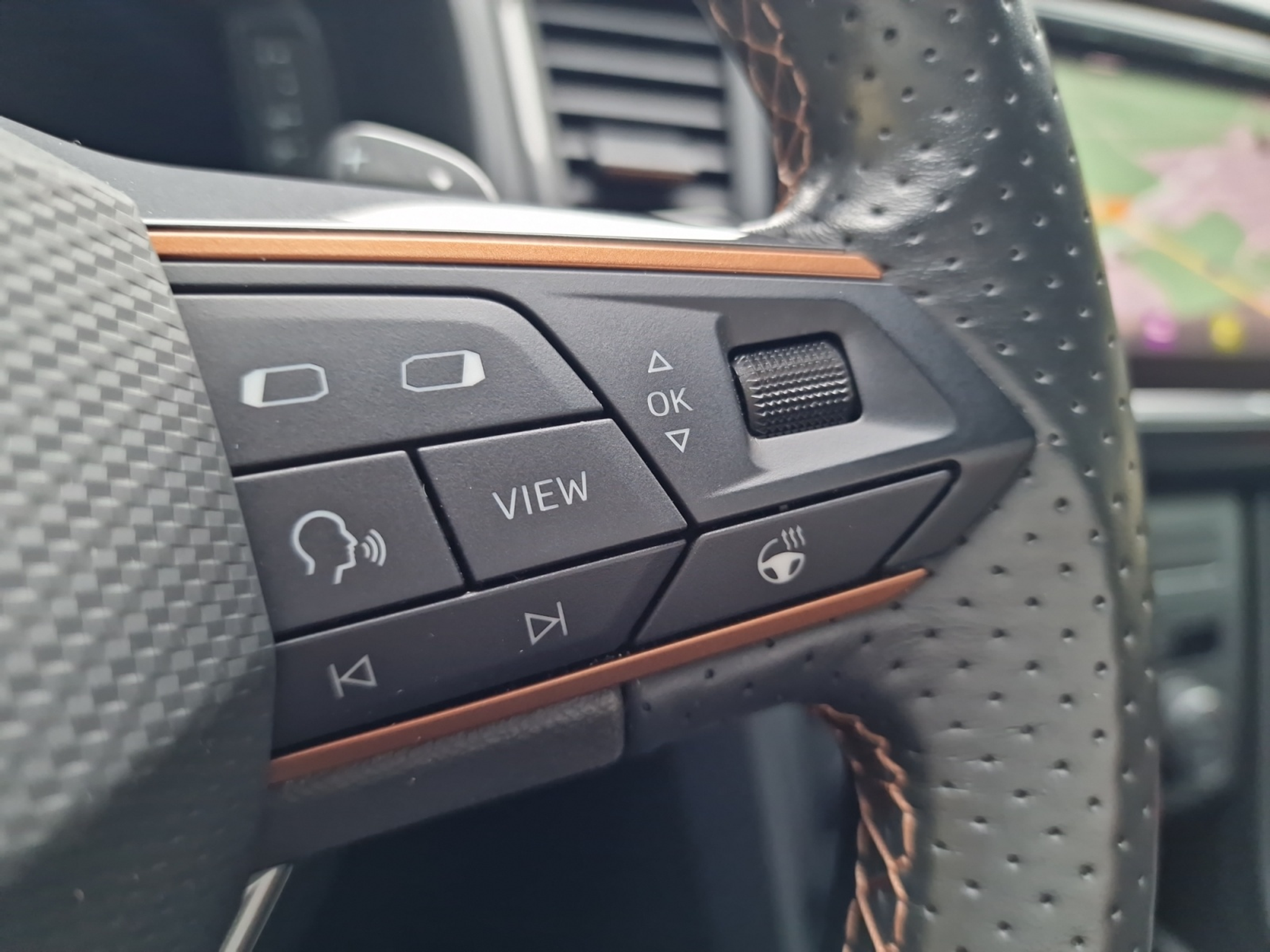 listing desktop thumbnail image 11