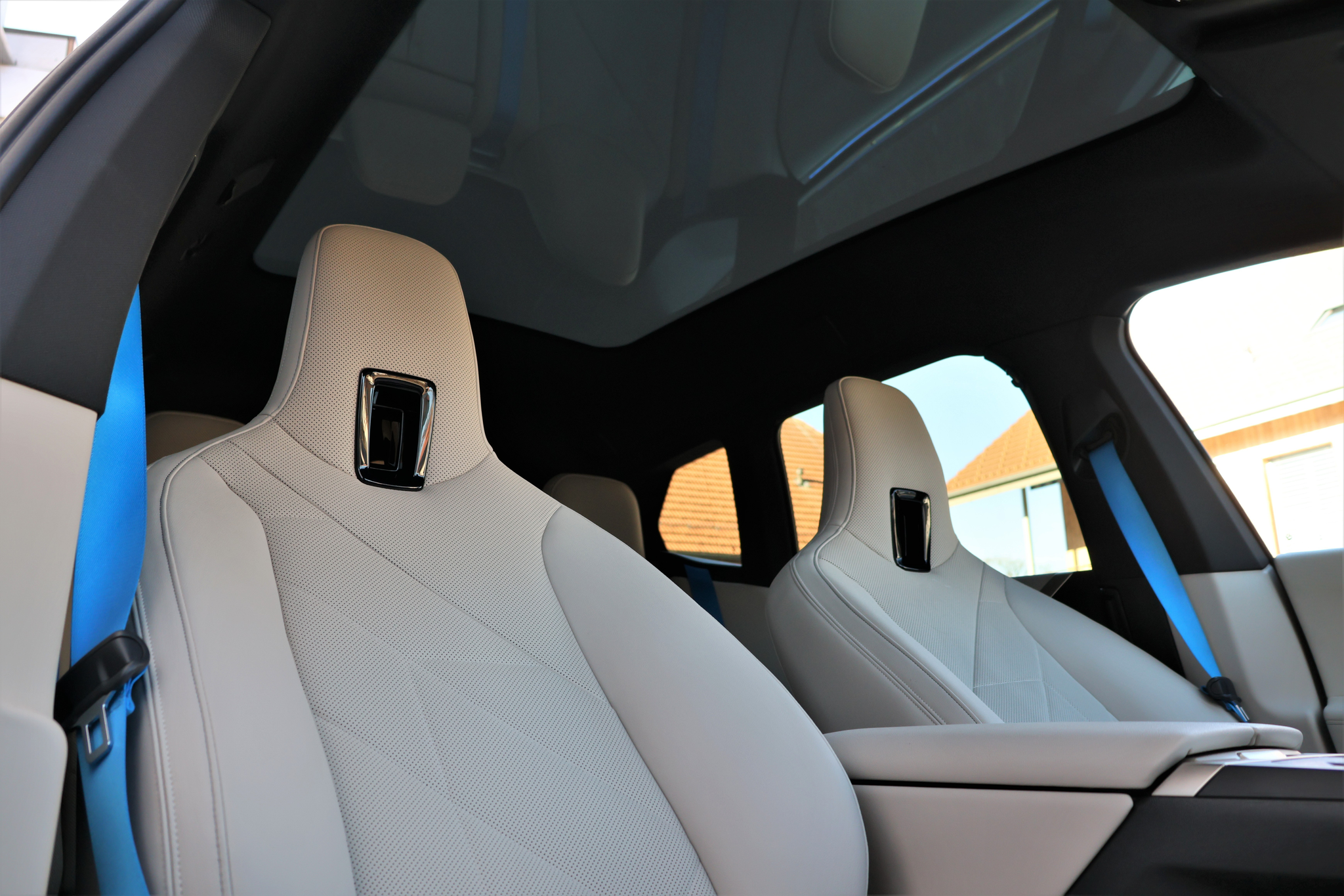 listing desktop thumbnail image 21