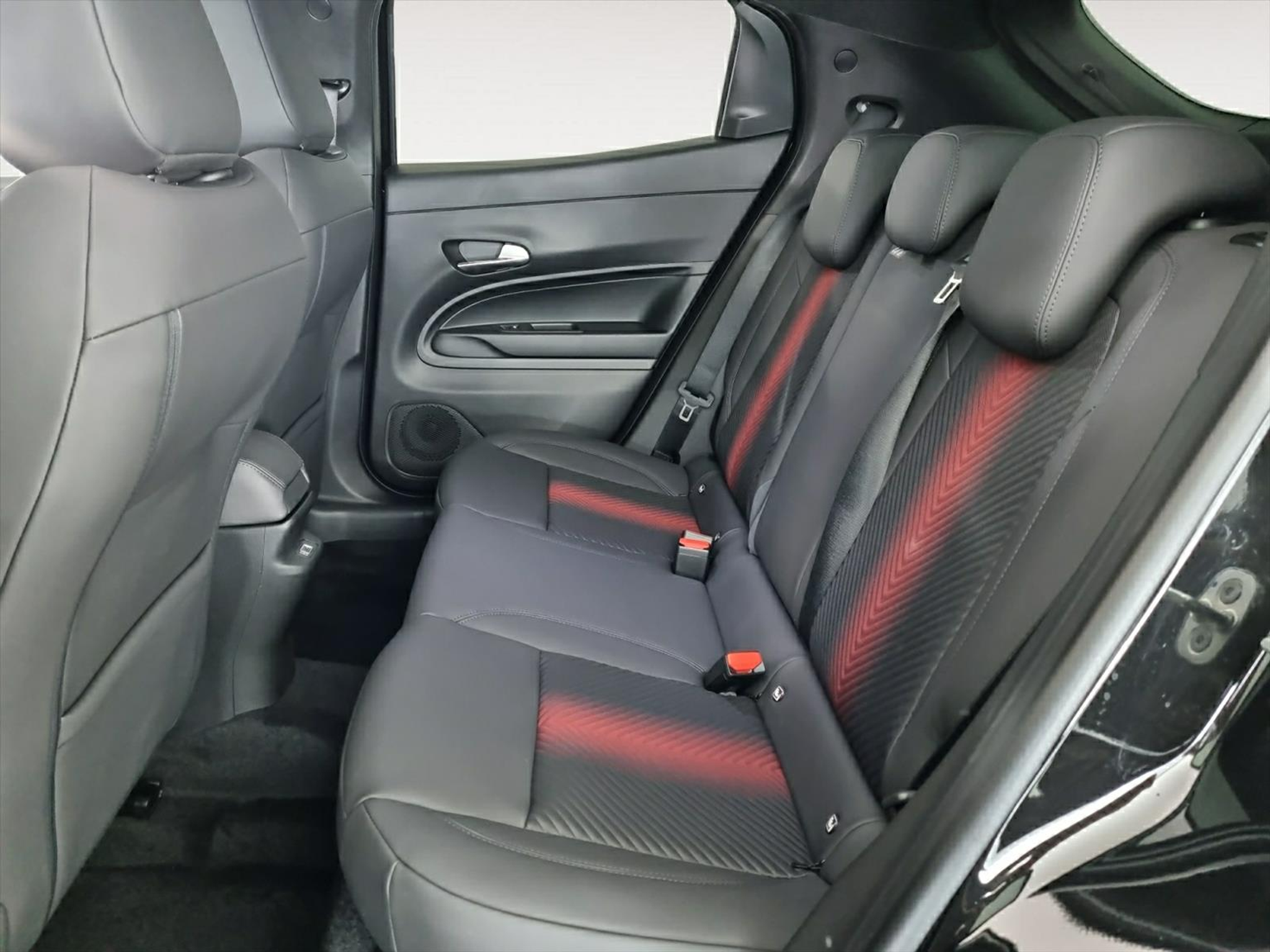 listing desktop thumbnail image 14