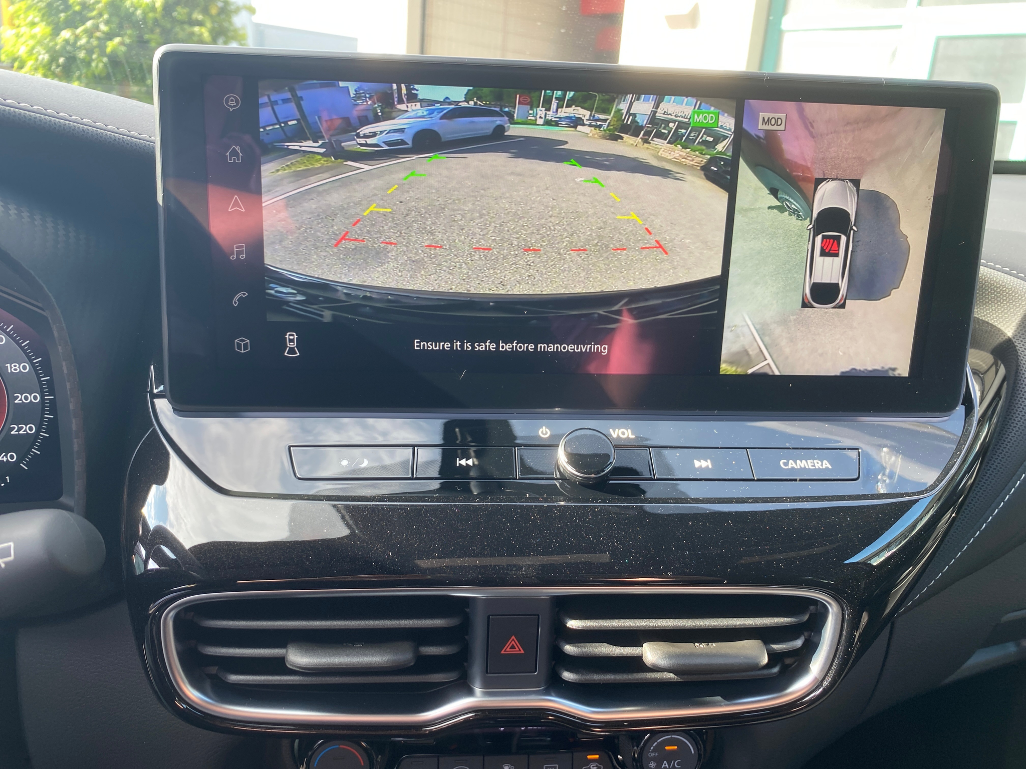 listing desktop thumbnail image 13