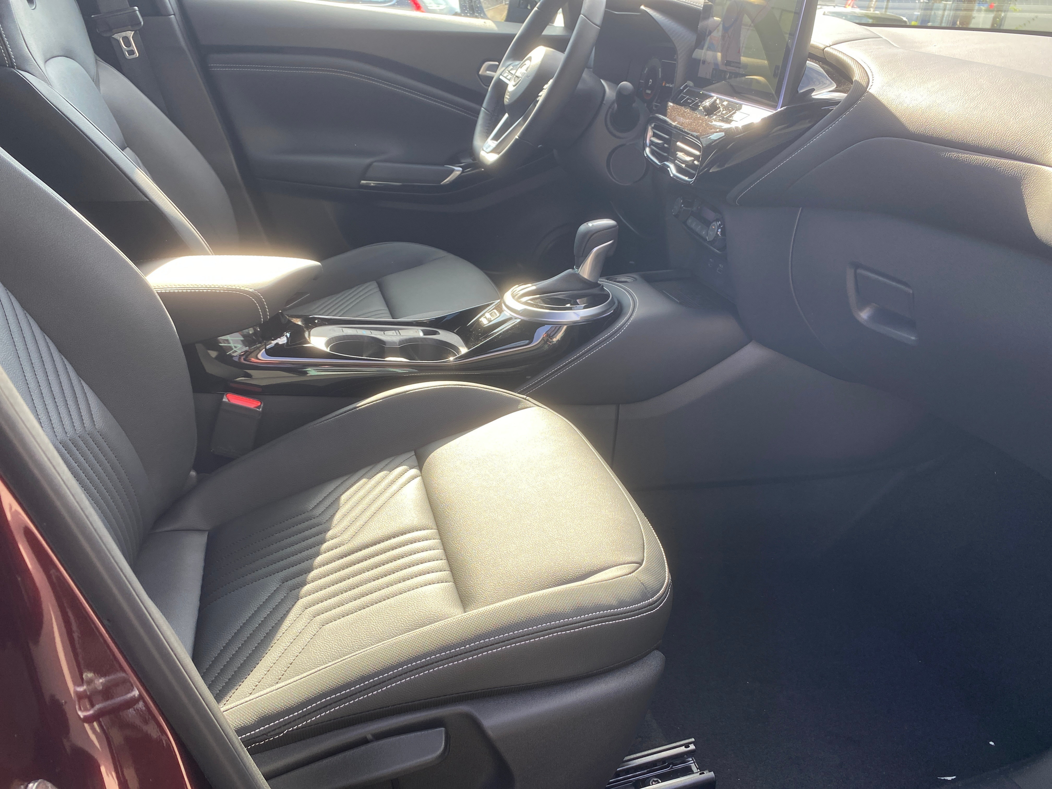 listing desktop thumbnail image 14