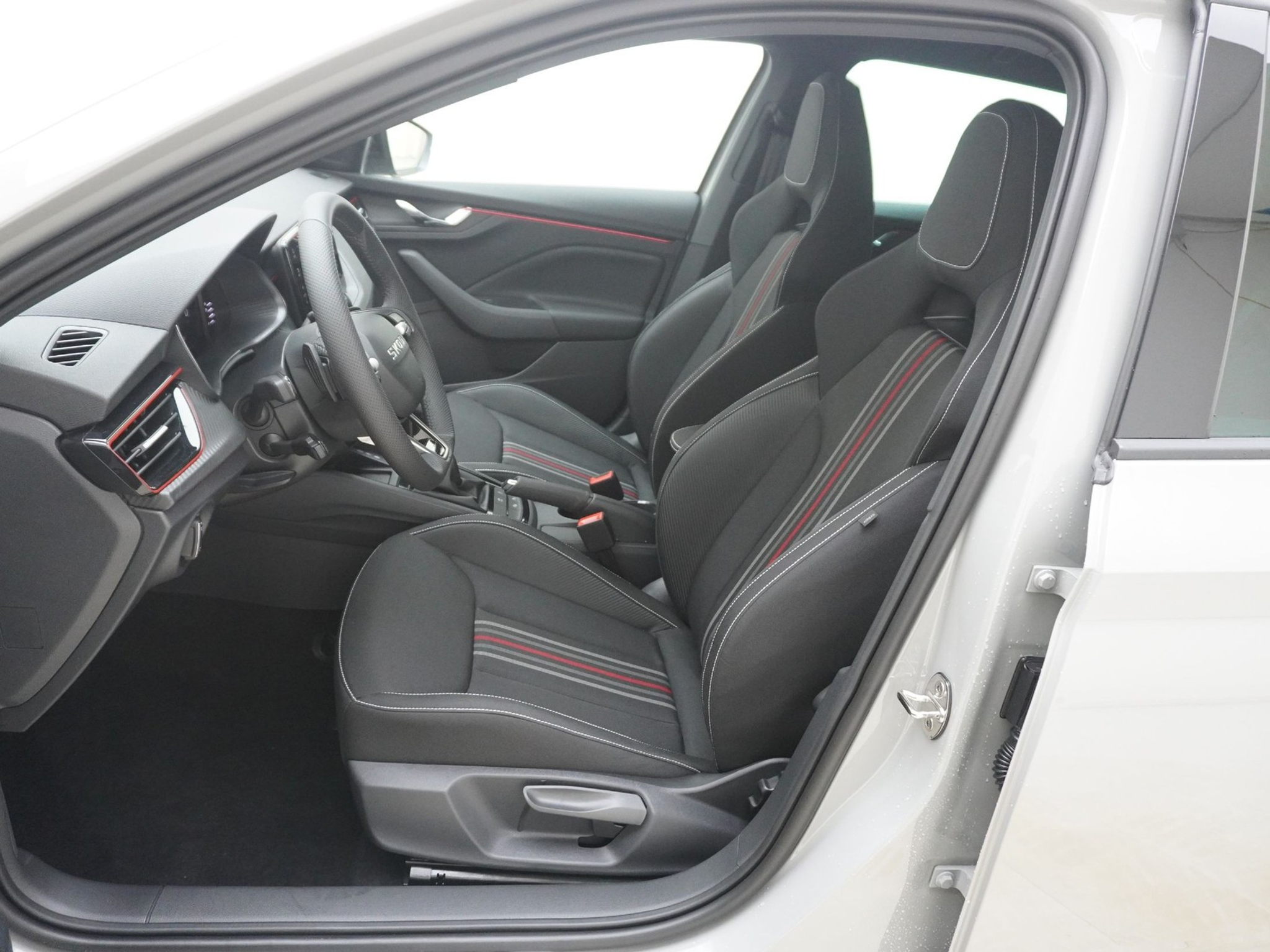 listing desktop thumbnail image 12