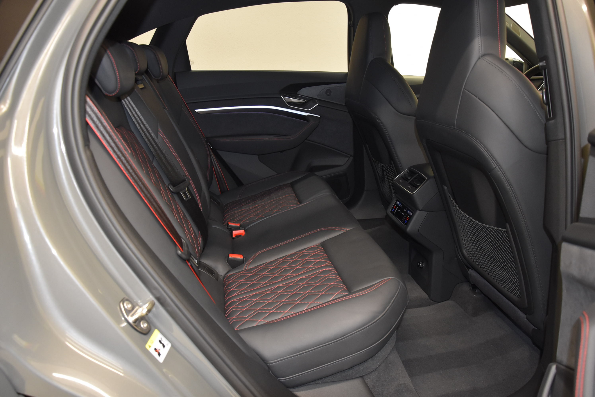 listing desktop thumbnail image 8