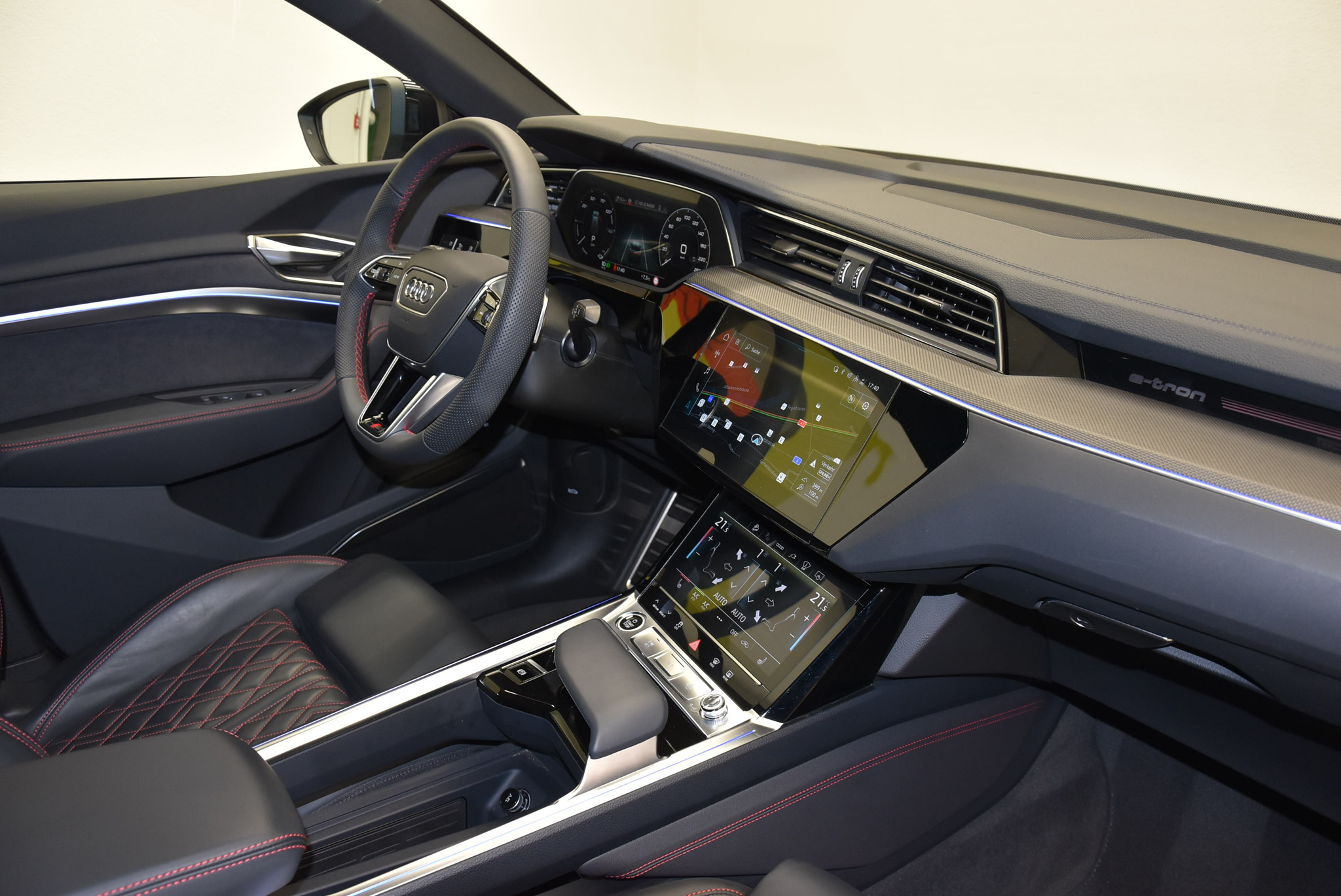 listing desktop thumbnail image 3