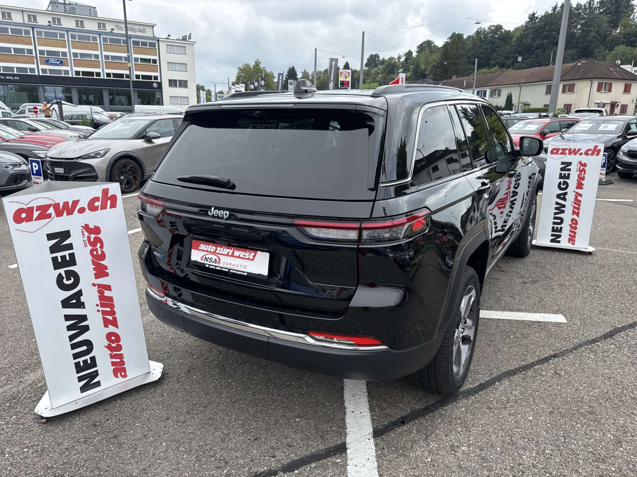 listing desktop thumbnail image 2