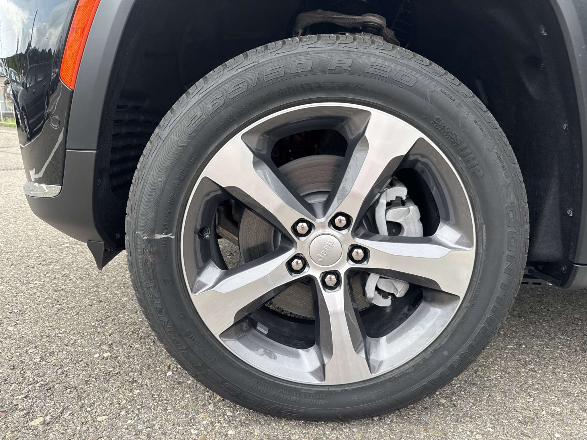 listing desktop thumbnail image 7