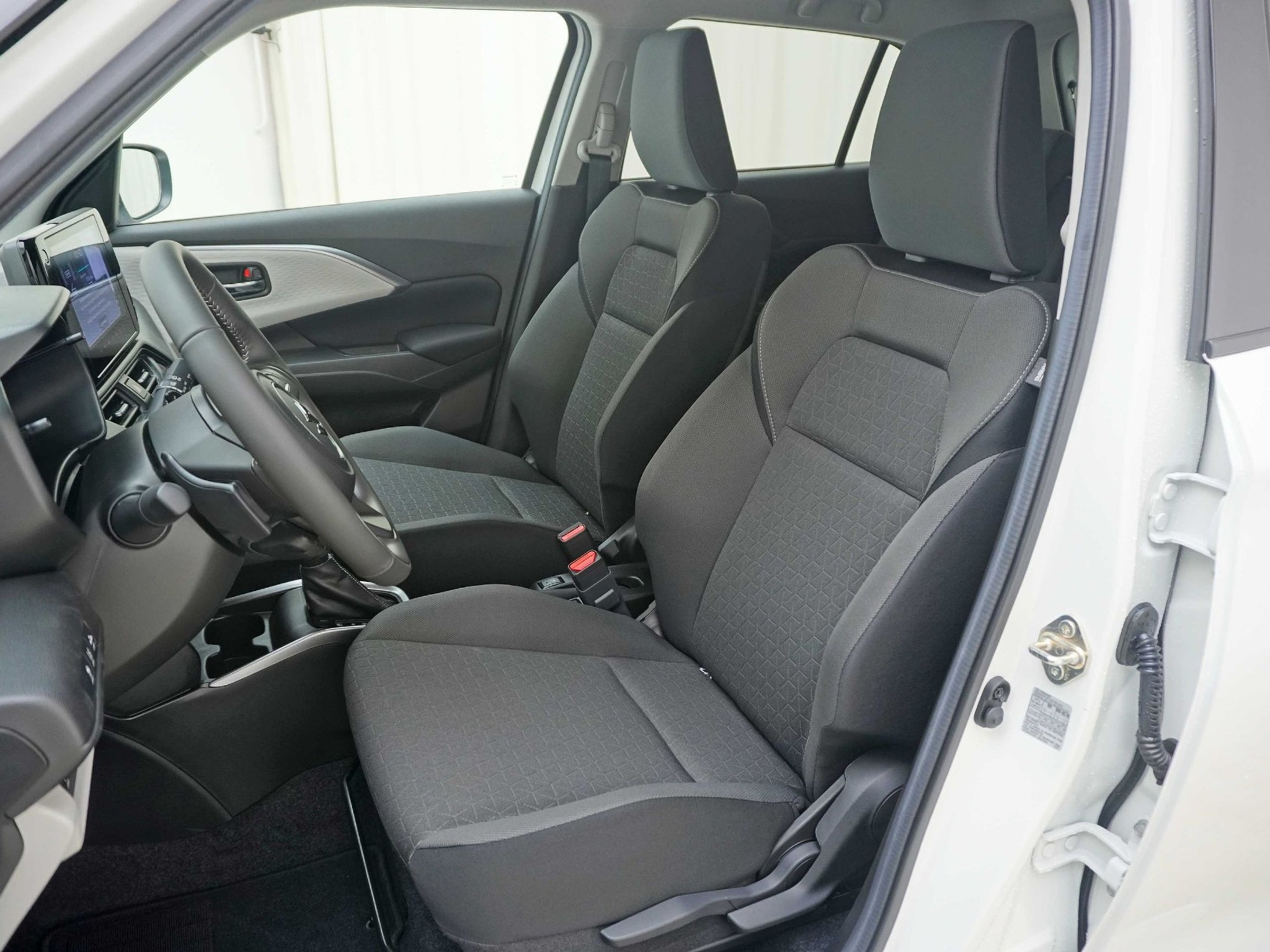 listing desktop thumbnail image 6