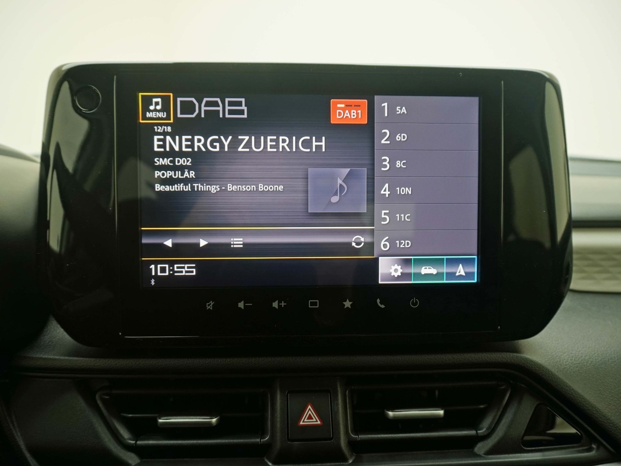 listing desktop thumbnail image 11