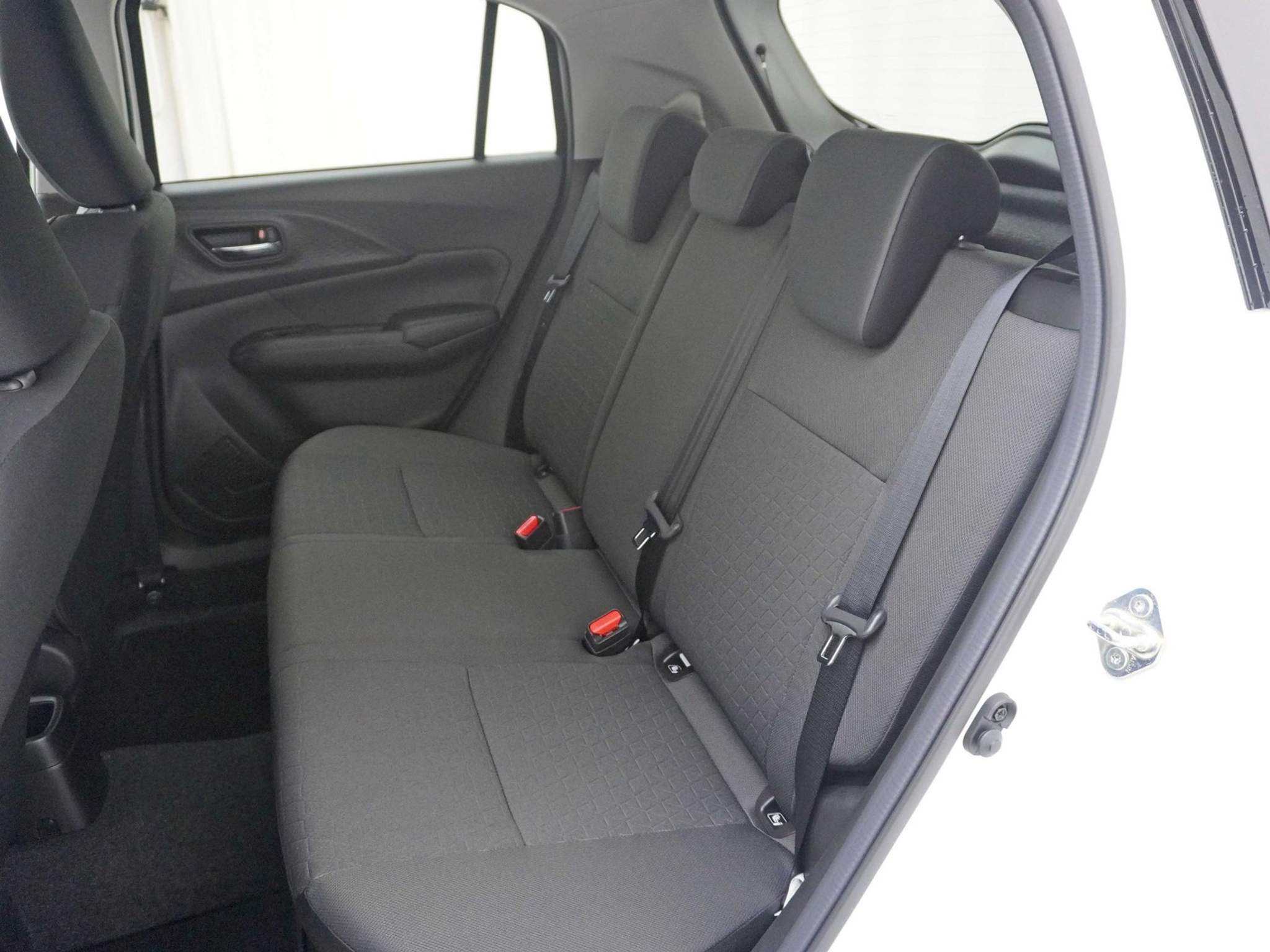 listing desktop thumbnail image 18