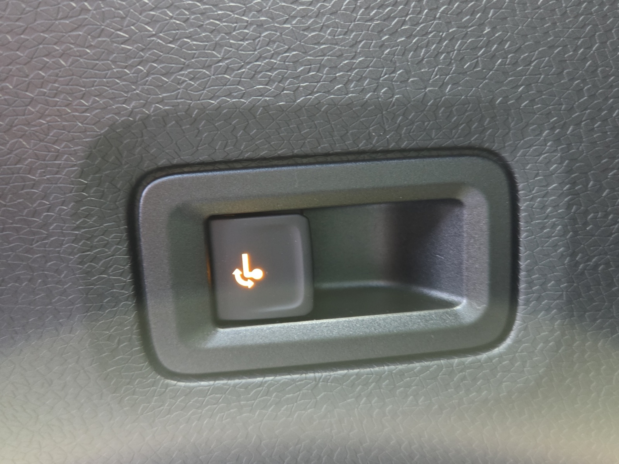 listing desktop thumbnail image 10