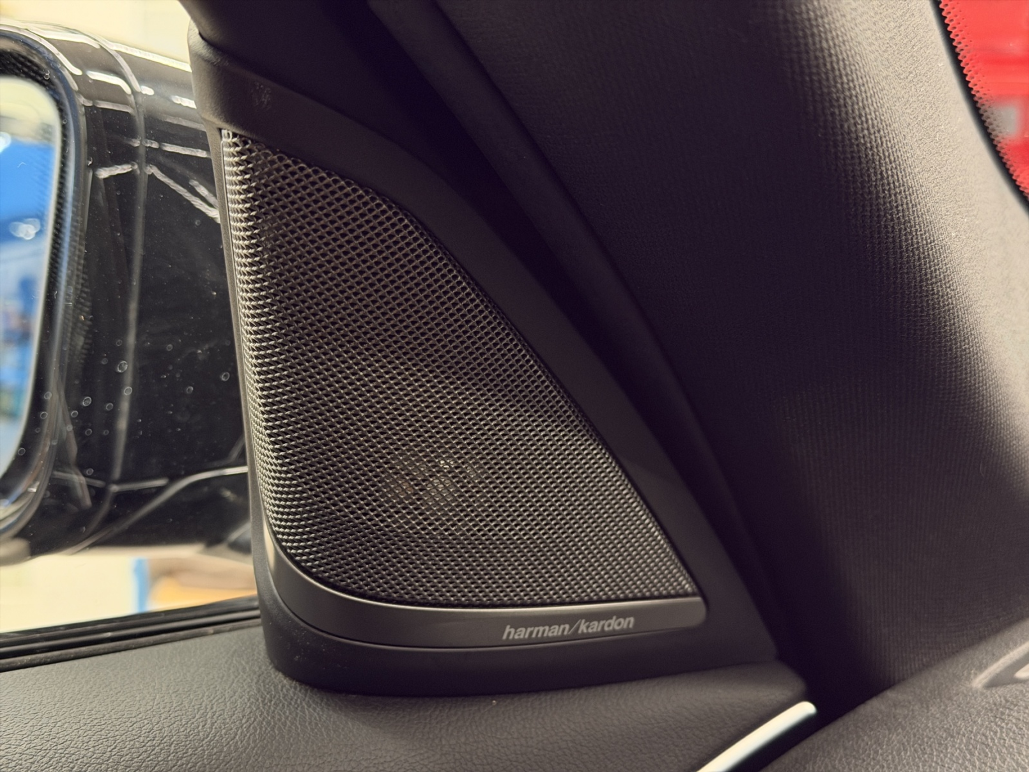 listing desktop thumbnail image 16