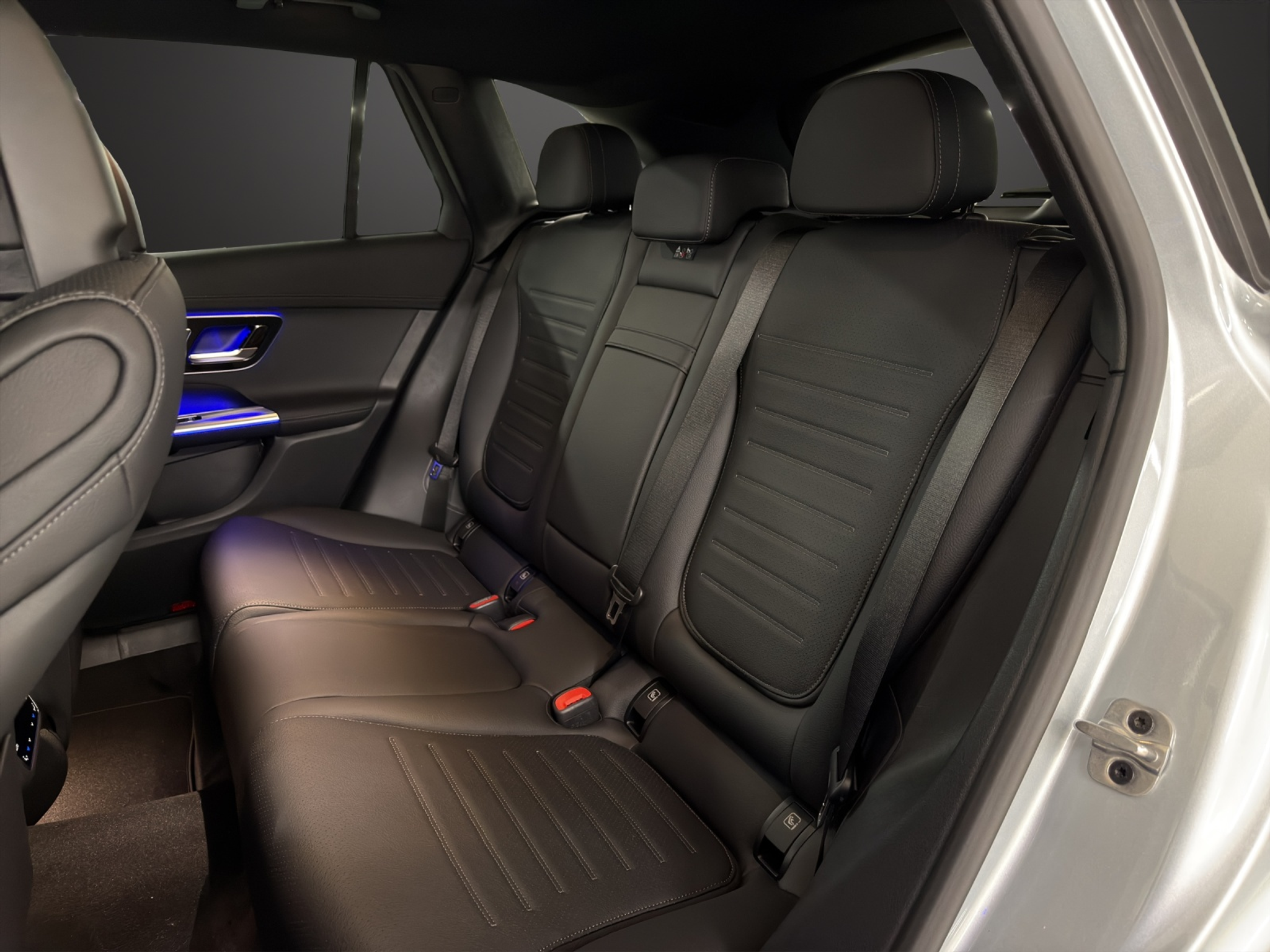 listing desktop thumbnail image 13