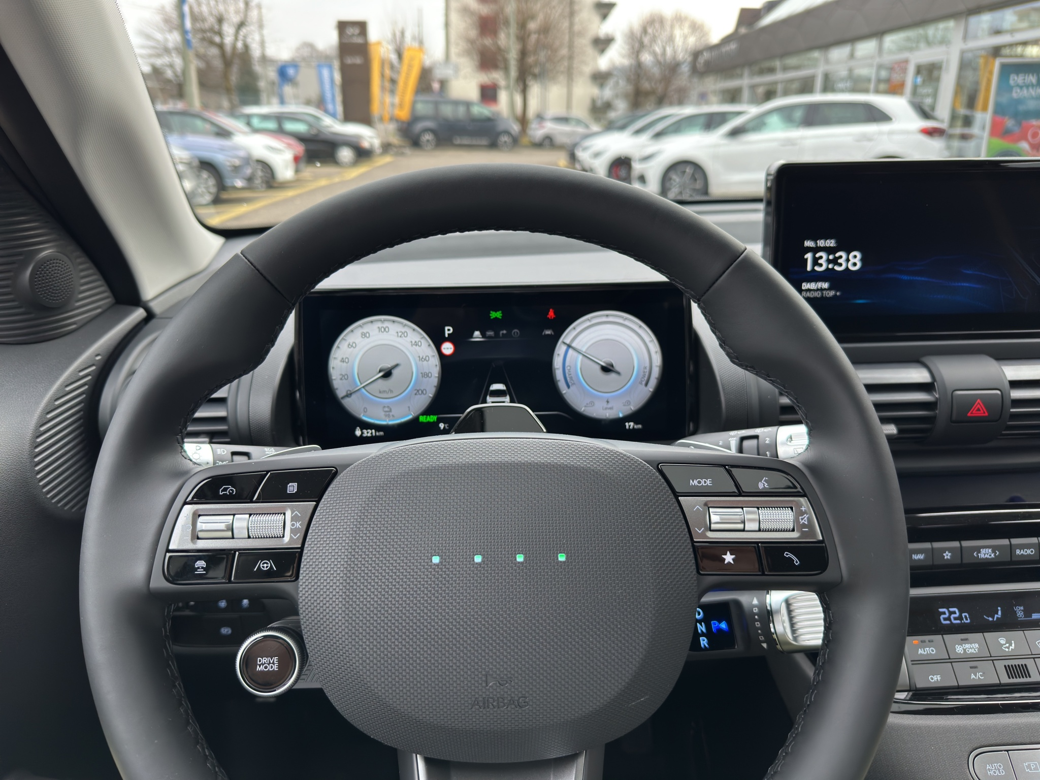 listing desktop thumbnail image 17