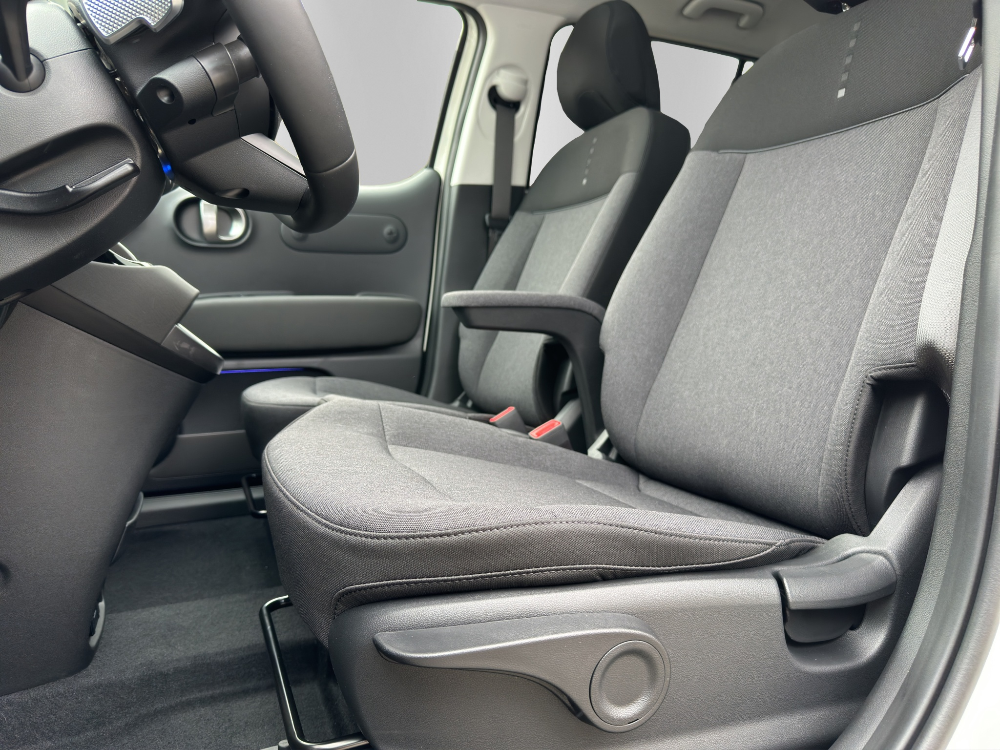 listing desktop thumbnail image 11