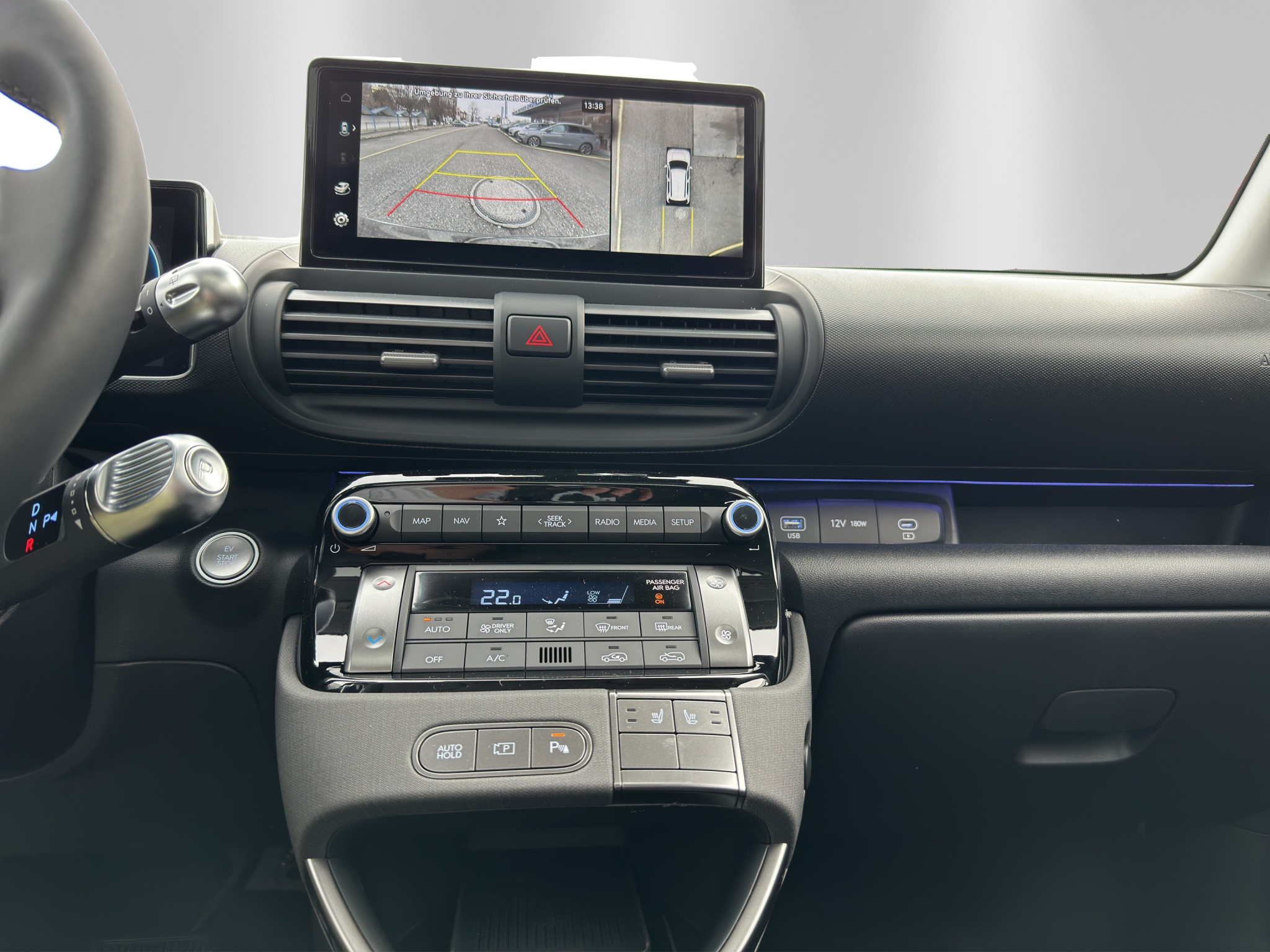 listing desktop thumbnail image 16