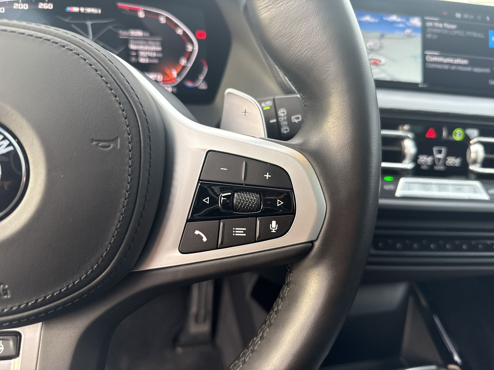 listing desktop thumbnail image 15