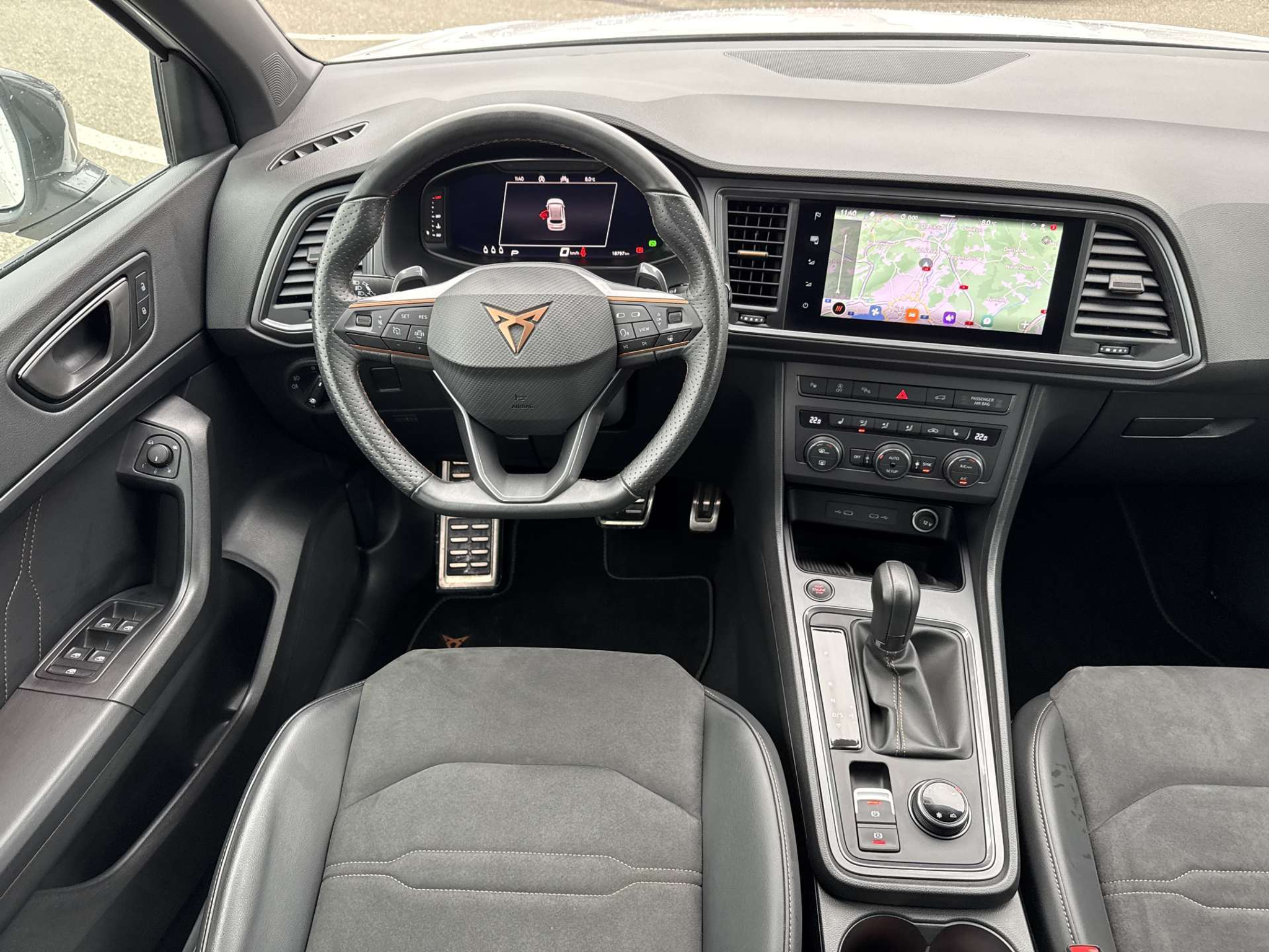 listing desktop thumbnail image 4