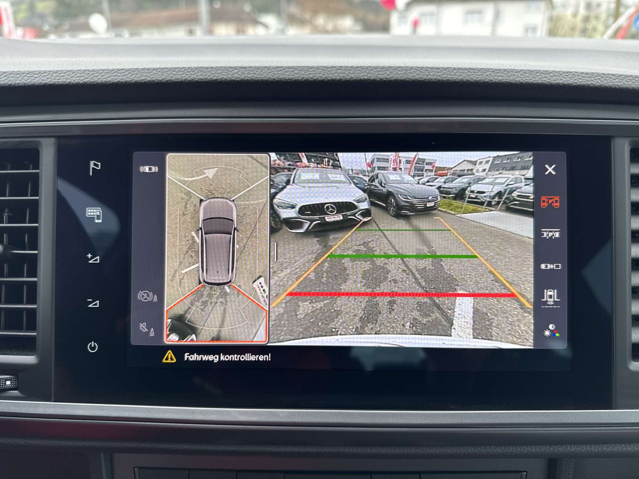 listing desktop thumbnail image 9