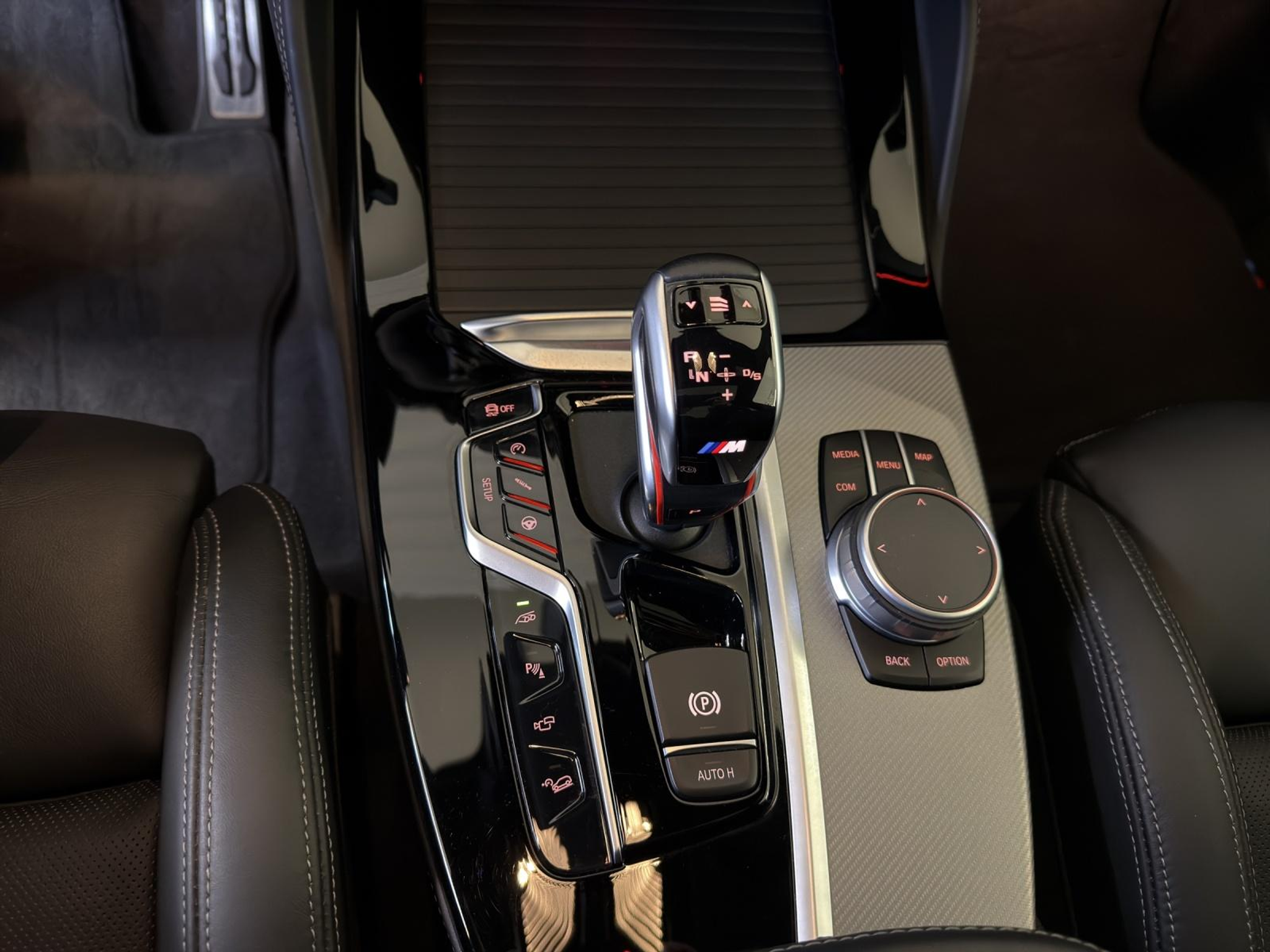 listing desktop thumbnail image 13