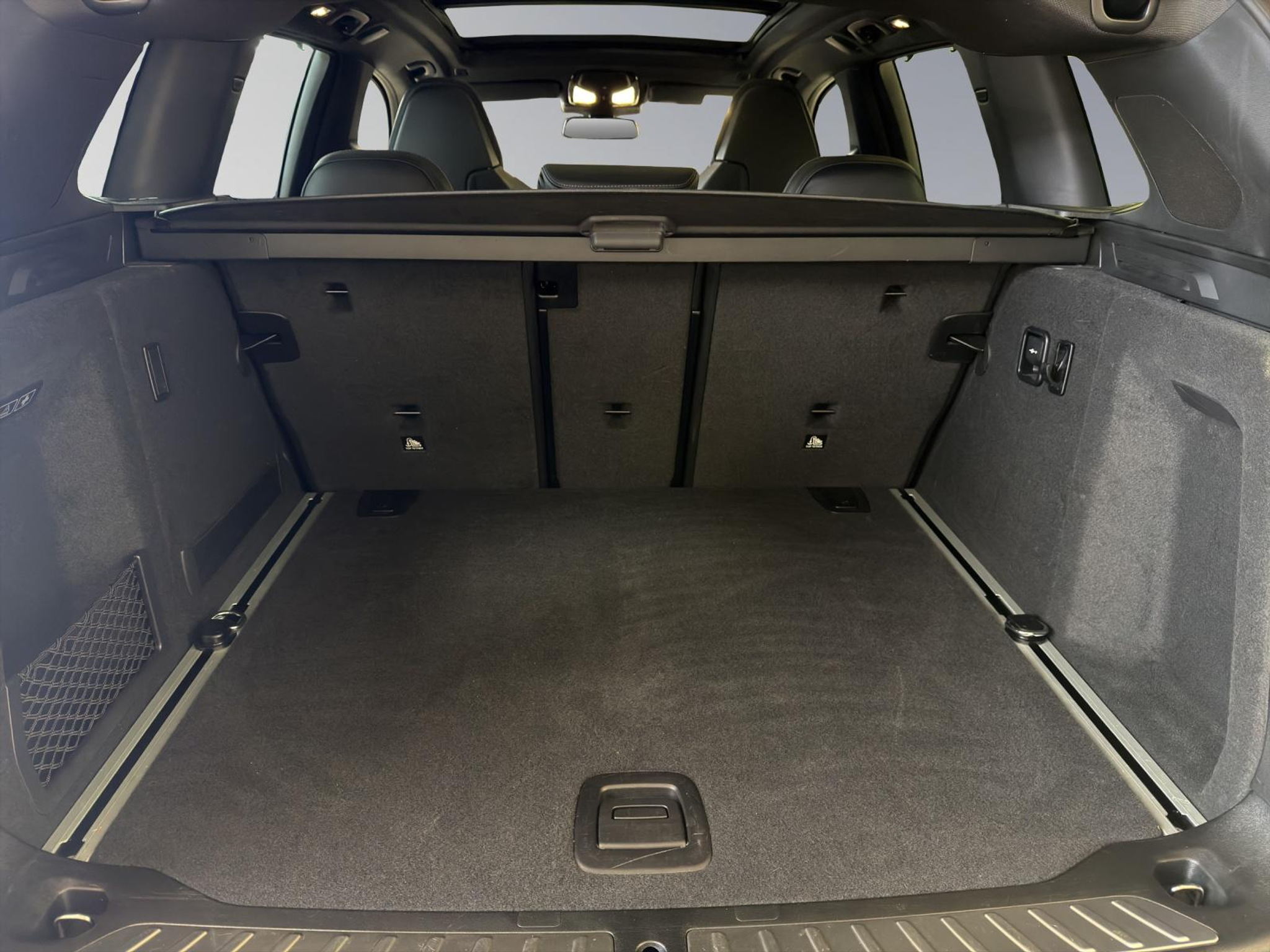 listing desktop thumbnail image 16