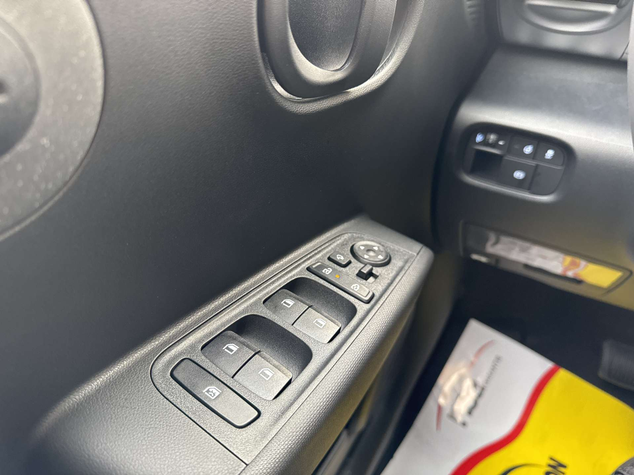 listing desktop thumbnail image 15