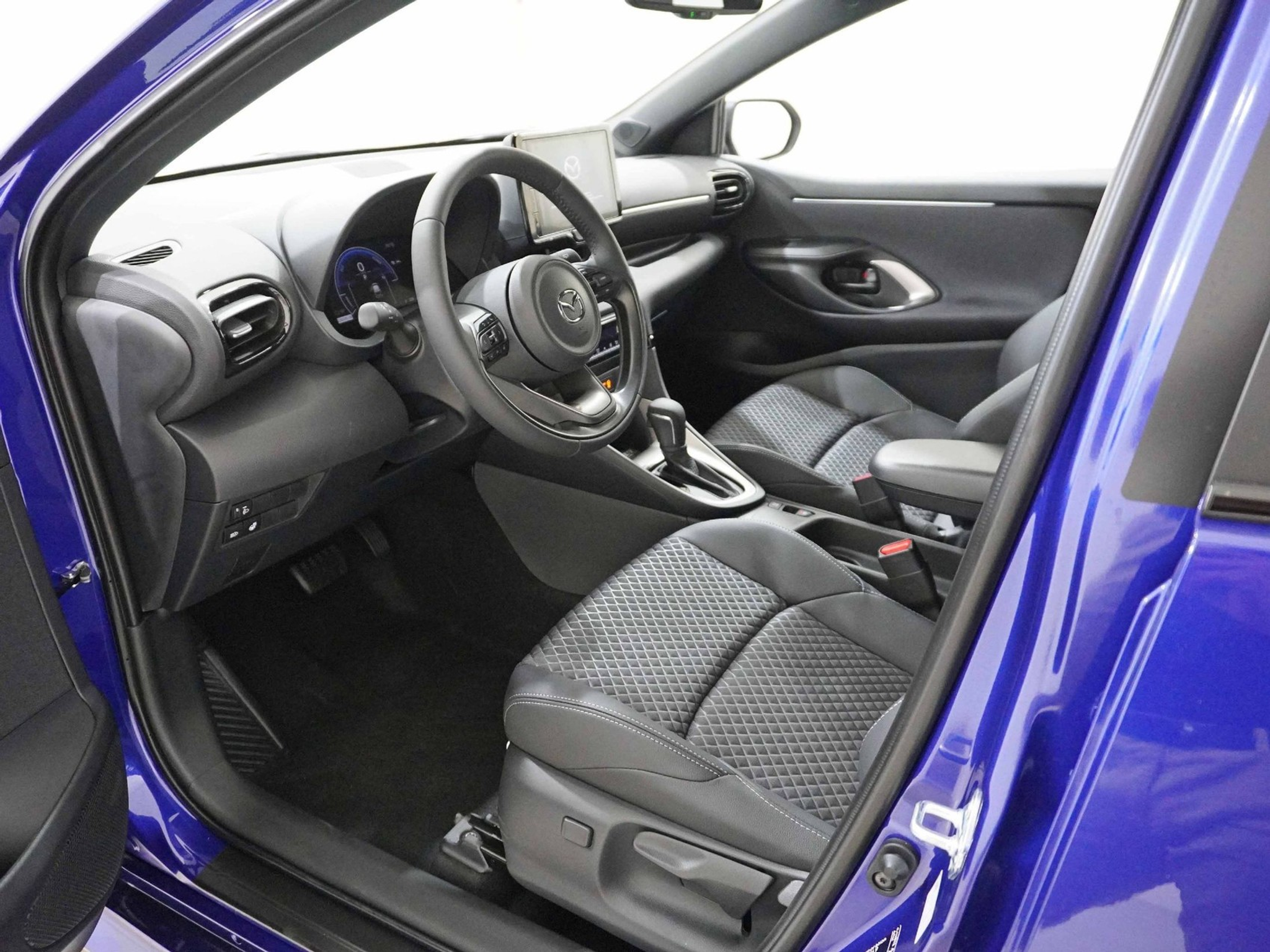 listing desktop thumbnail image 6