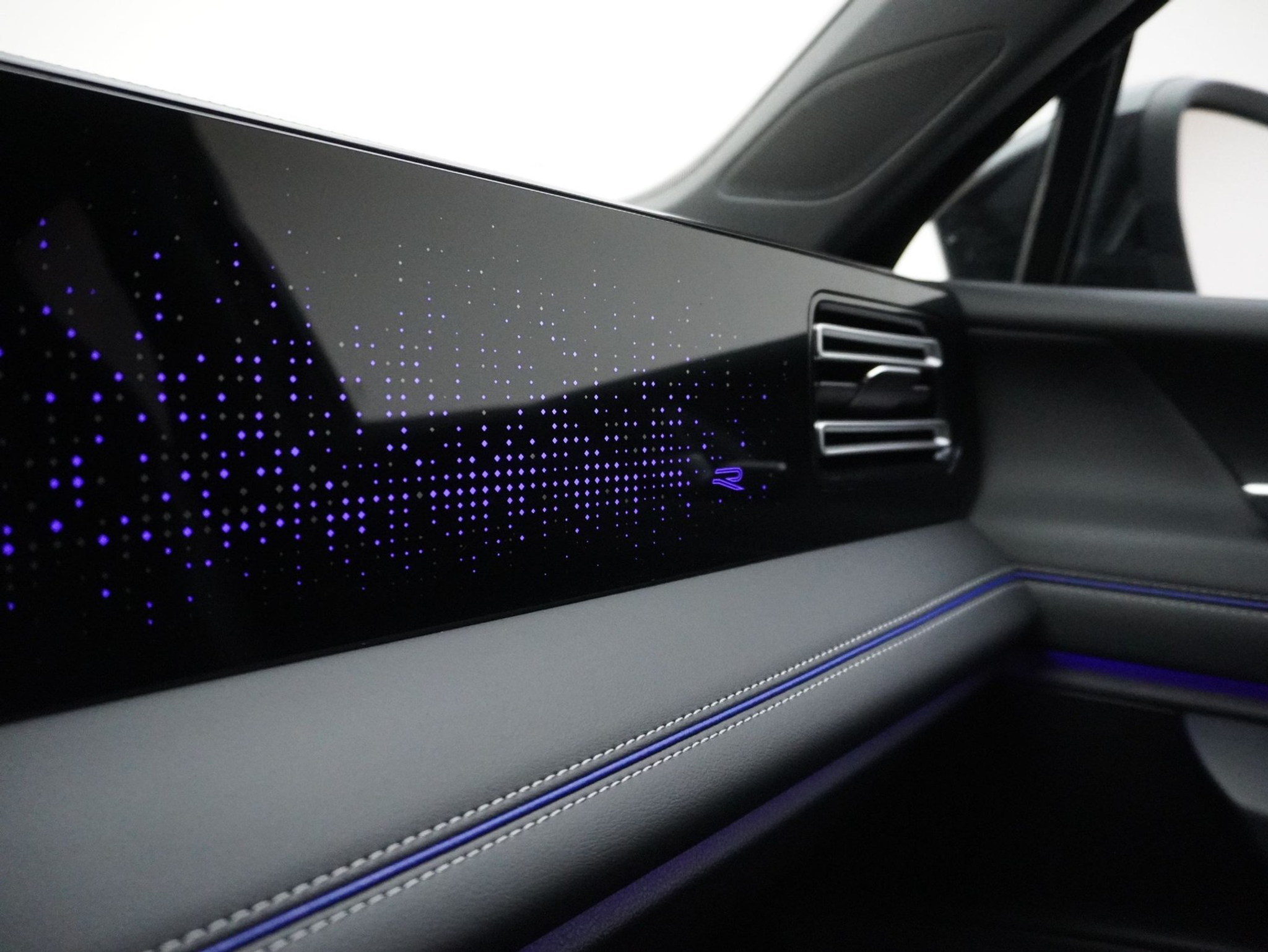 listing desktop thumbnail image 15