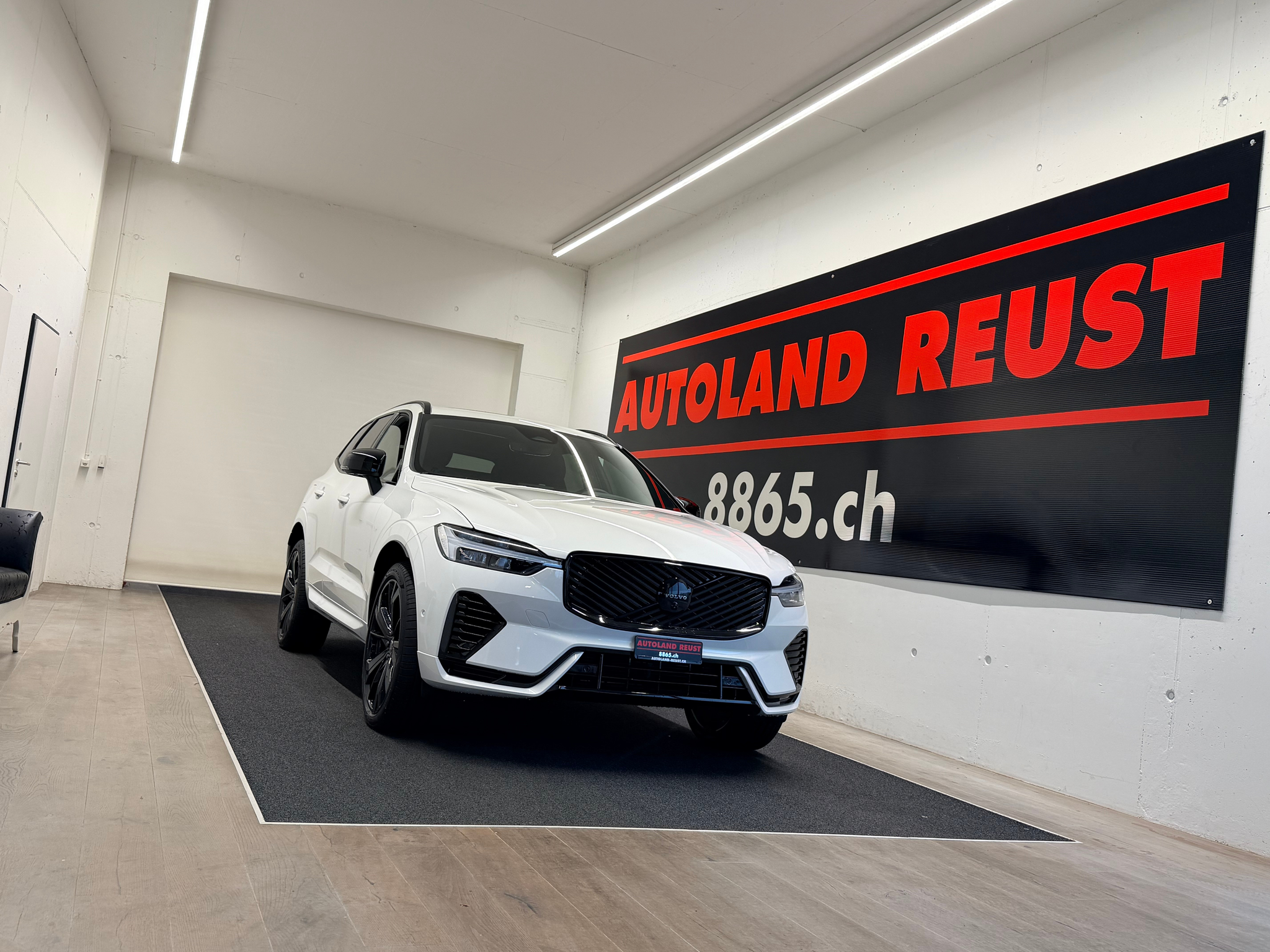 listing desktop thumbnail image 0