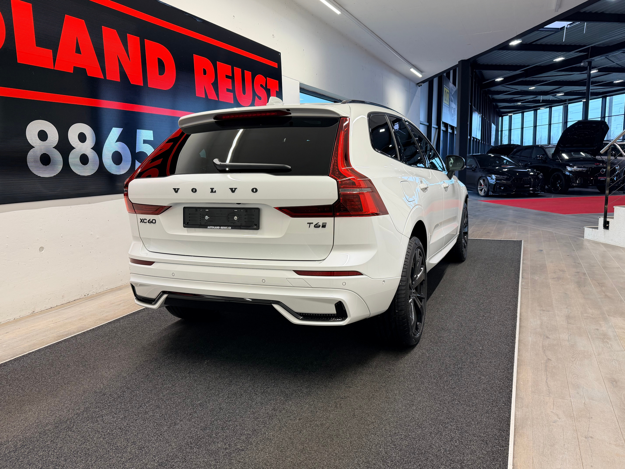 listing desktop thumbnail image 6