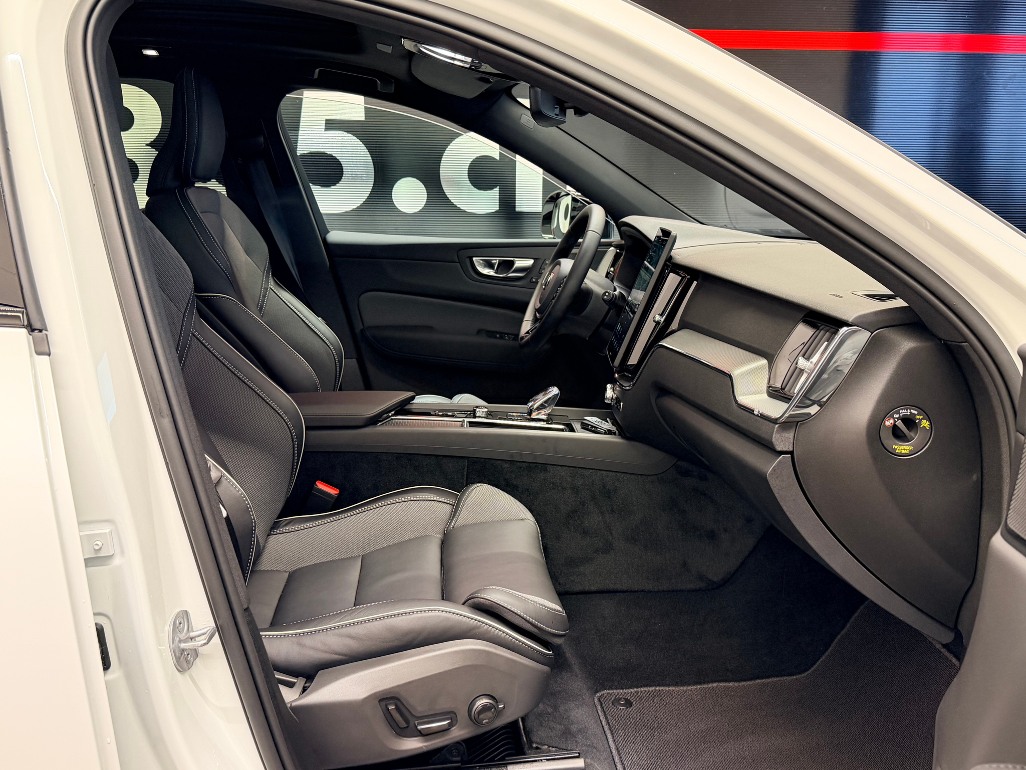 listing desktop thumbnail image 21