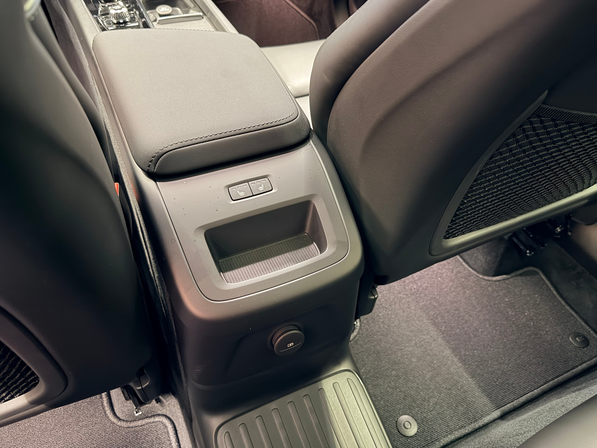 listing desktop thumbnail image 17