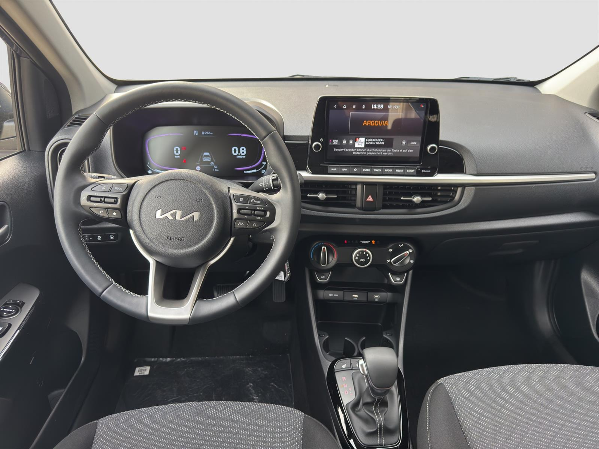 listing desktop thumbnail image 8